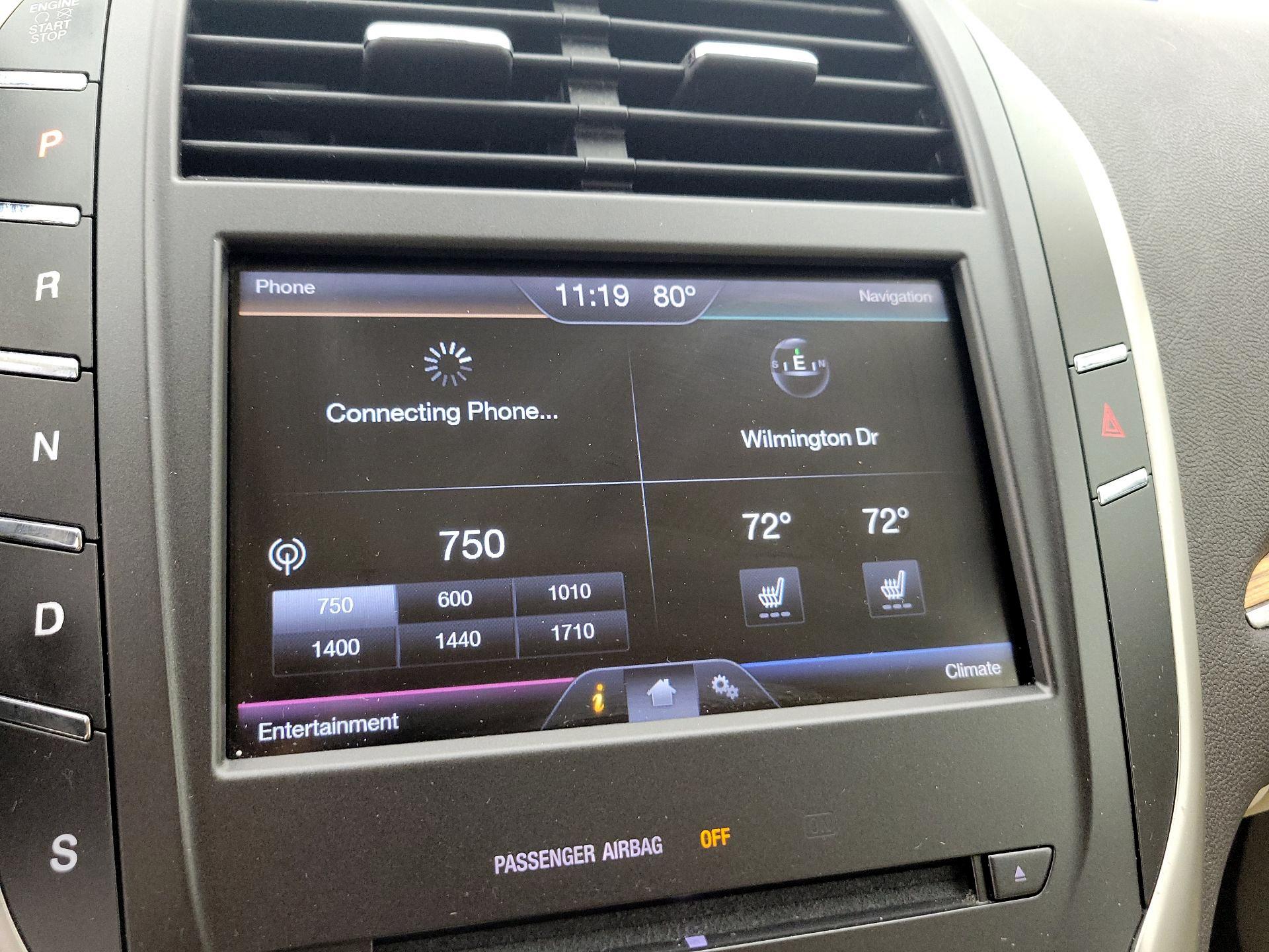 Thumbnail: 2015 Lincoln MKC - 15