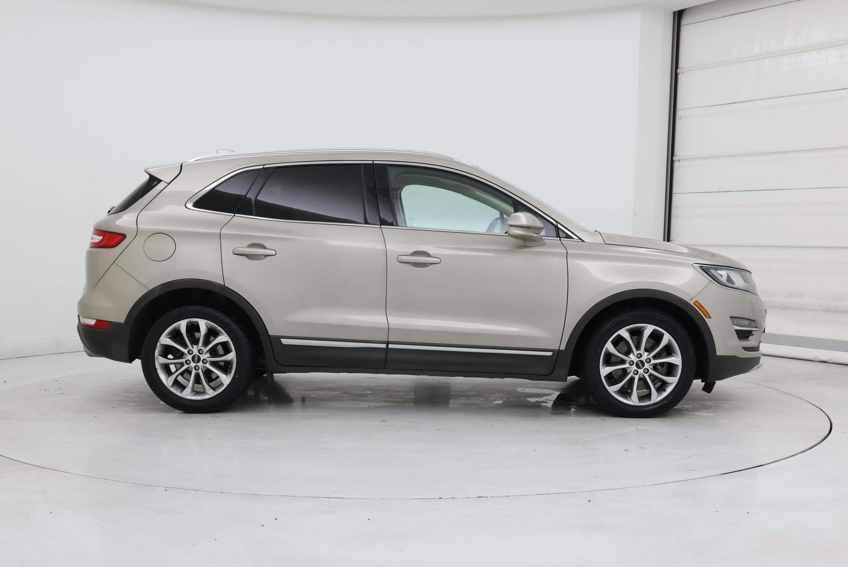 Thumbnail: 2015 Lincoln MKC - 7