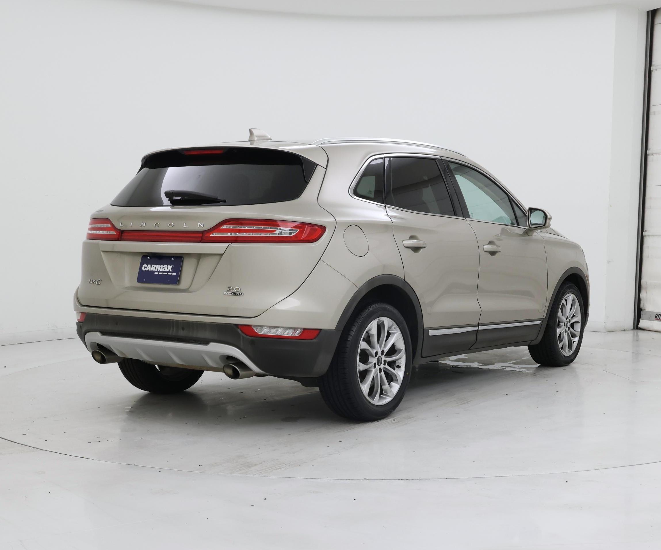 Thumbnail: 2015 Lincoln MKC - 8