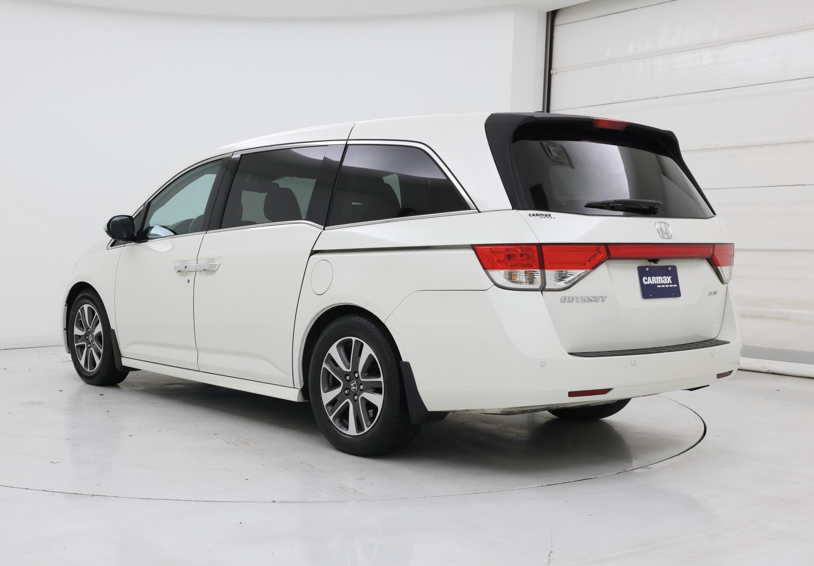 Thumbnail: 2015 Honda Odyssey - 2