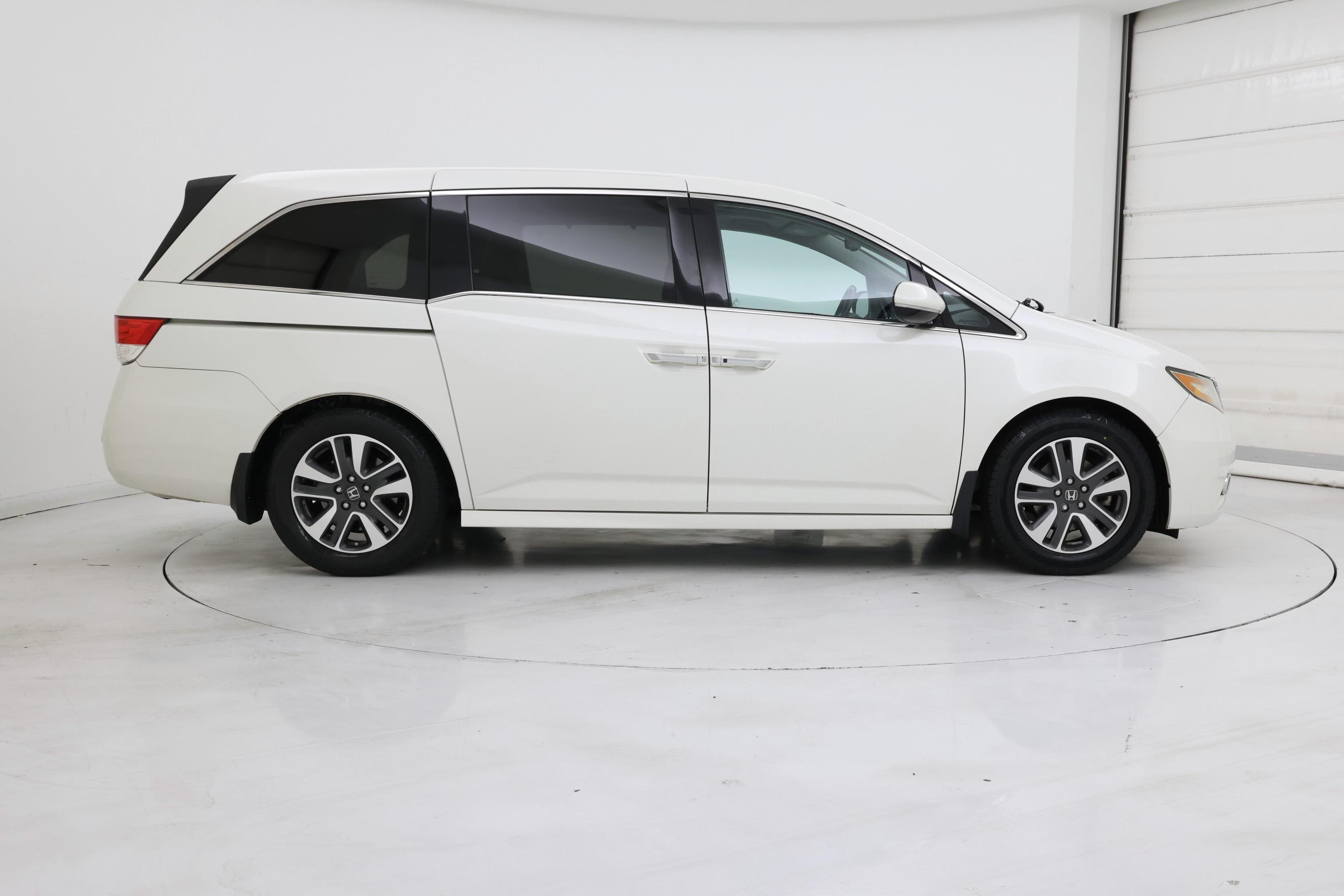 Thumbnail: 2015 Honda Odyssey - 7