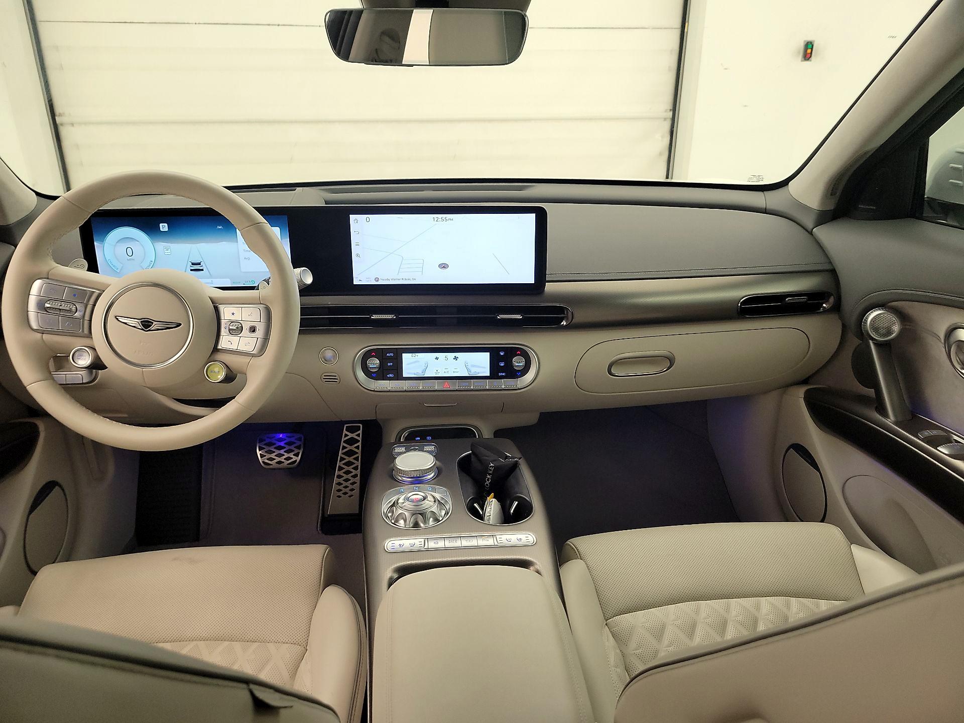 Thumbnail: 2024 Genesis GV60 - 9