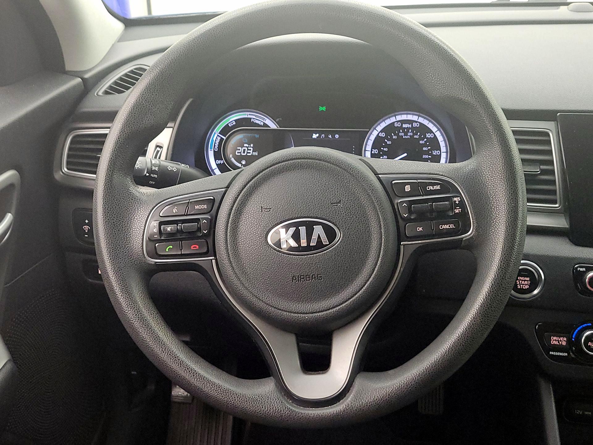 Thumbnail: 2017 Kia Niro - 10