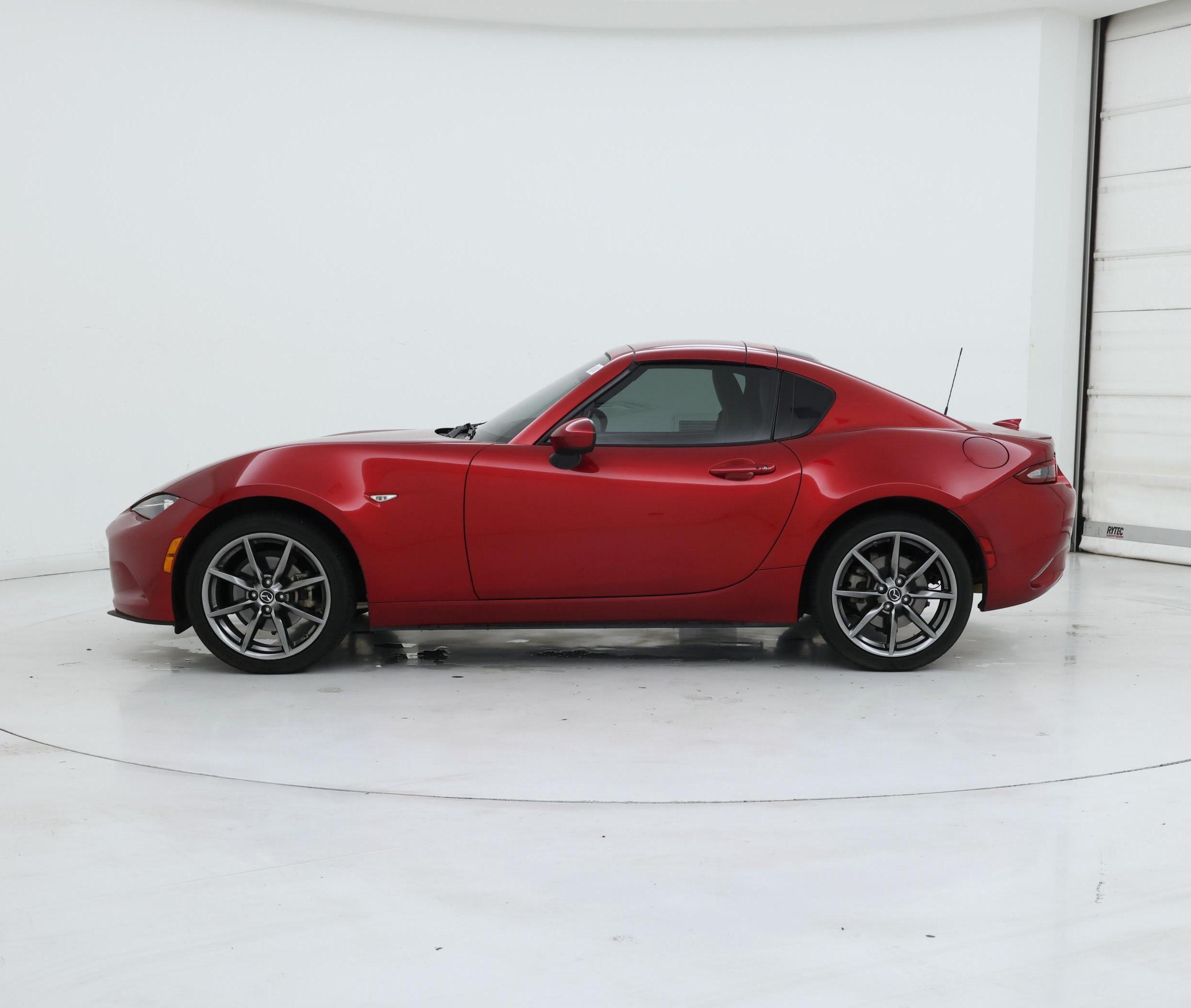 Thumbnail: 2020 Mazda MX-5 Miata - 3