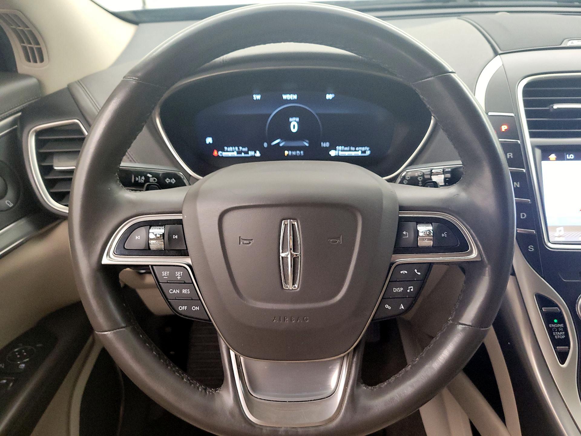 Thumbnail: 2019 Lincoln Nautilus - 10