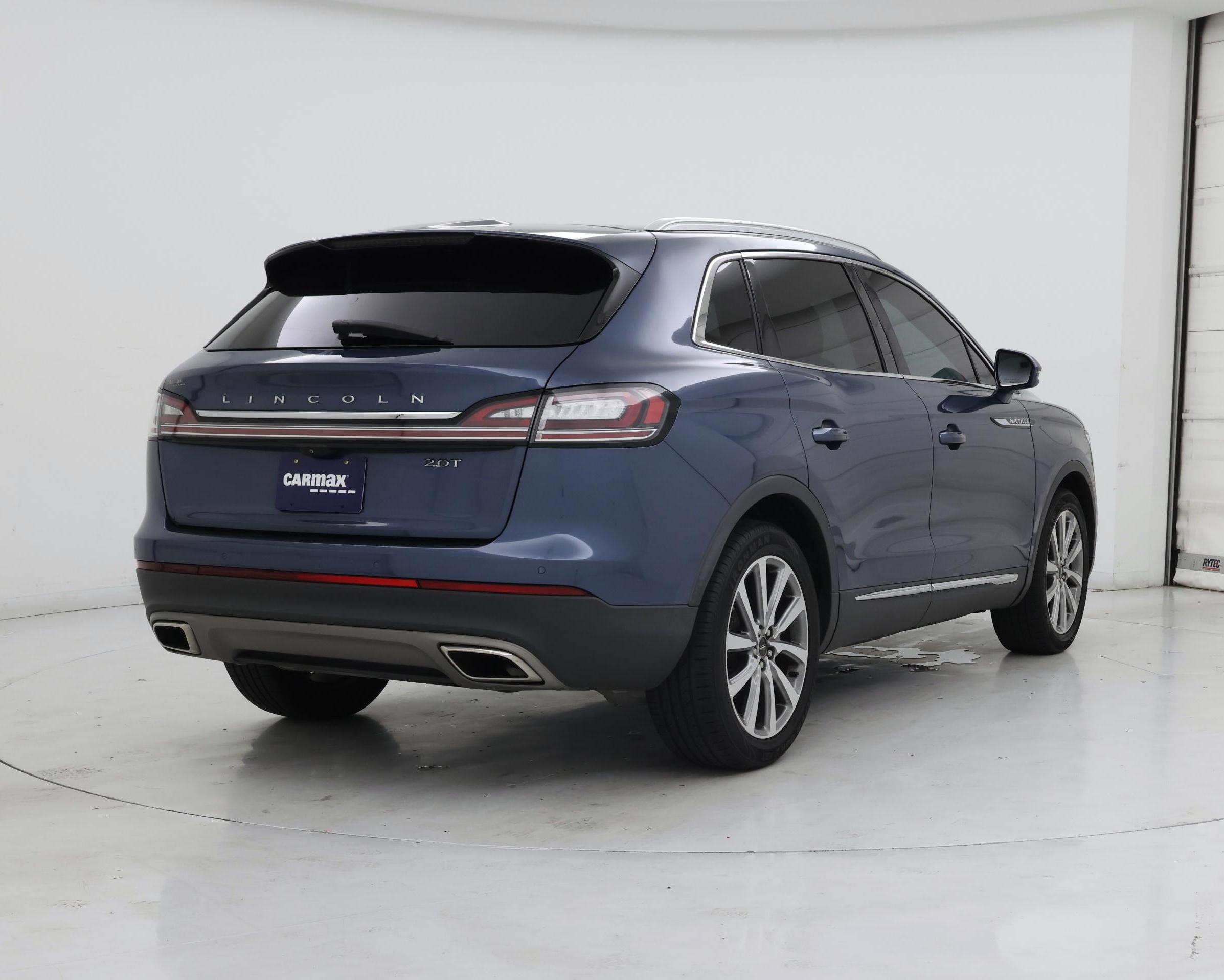Thumbnail: 2019 Lincoln Nautilus - 8