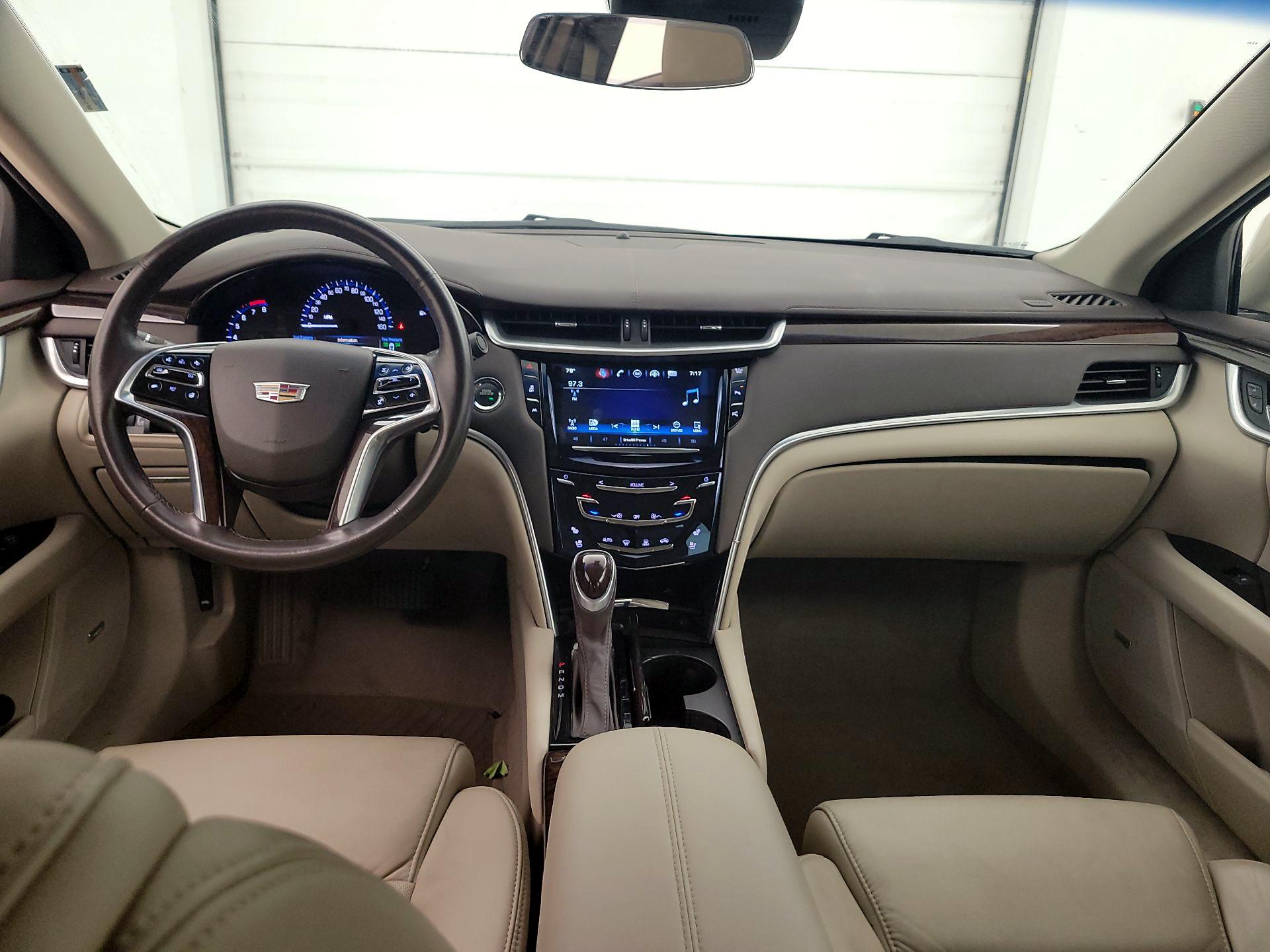 Thumbnail: 2016 Cadillac XTS - 9
