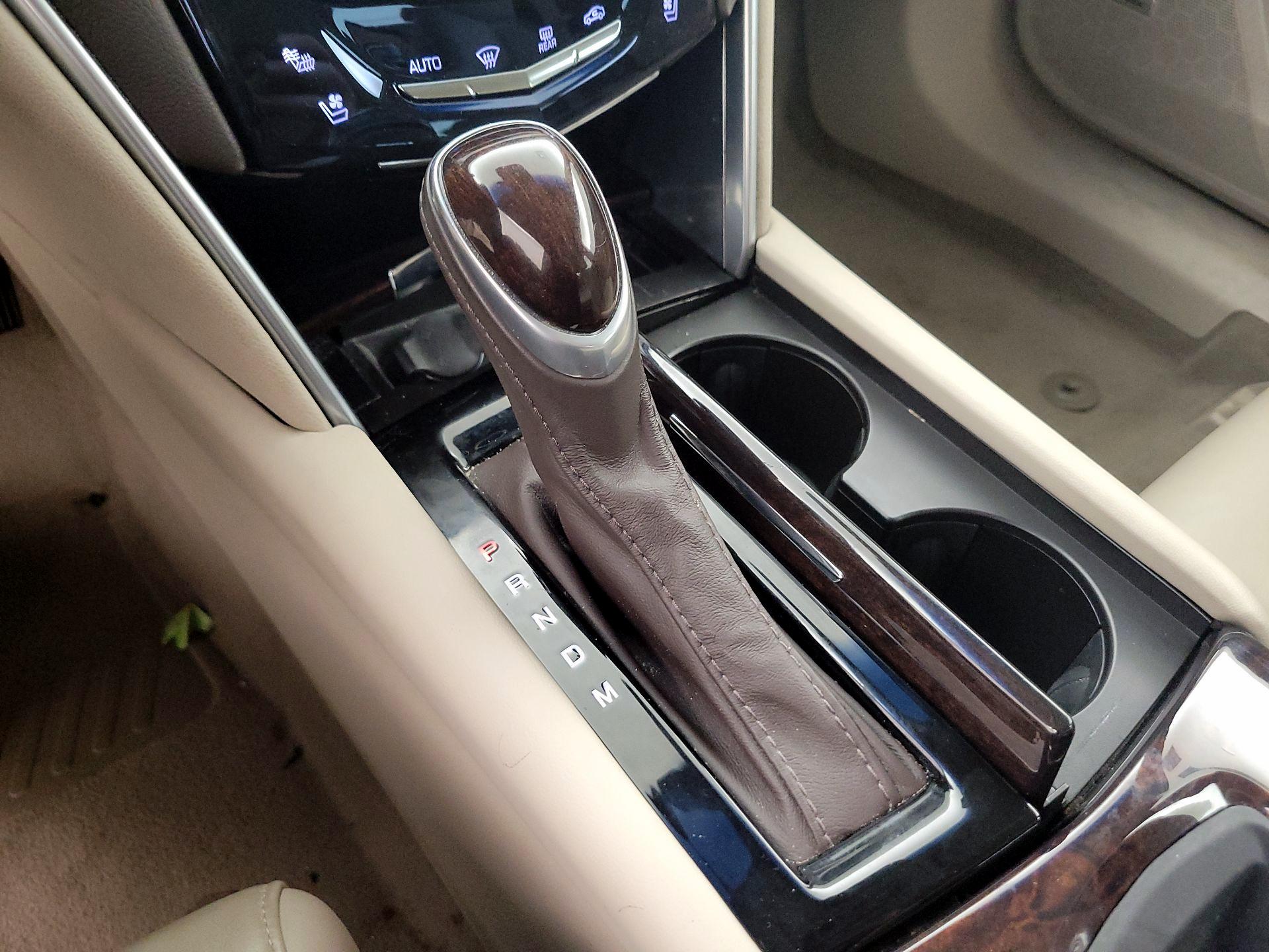 Thumbnail: 2016 Cadillac XTS - 16