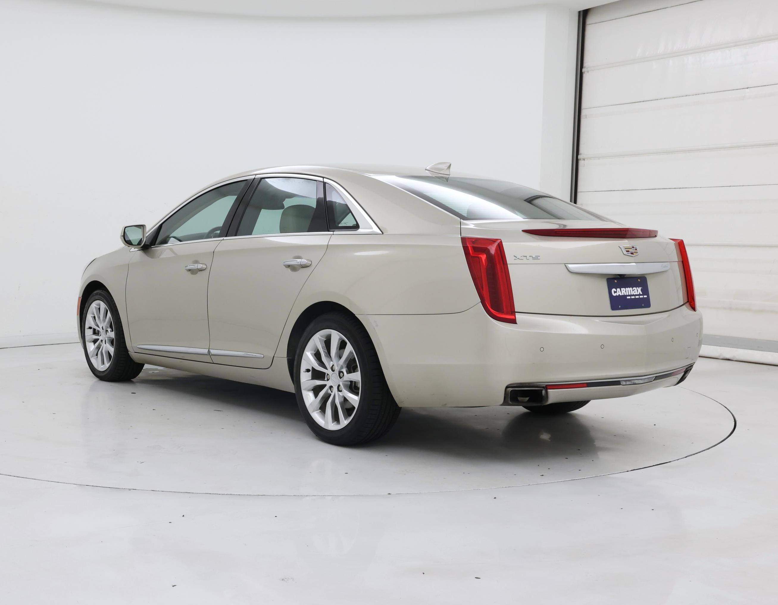 Thumbnail: 2016 Cadillac XTS - 2