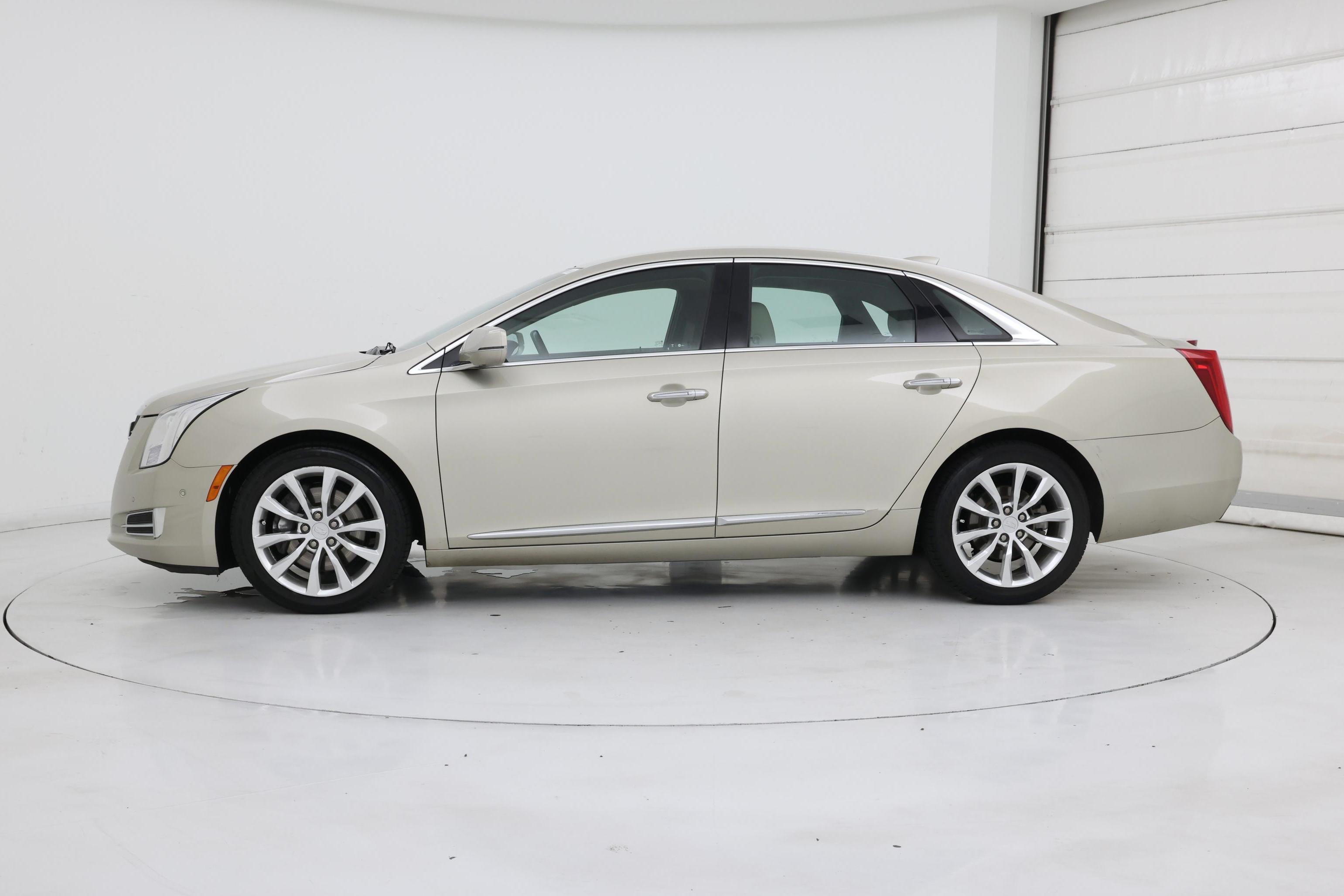 Thumbnail: 2016 Cadillac XTS - 3