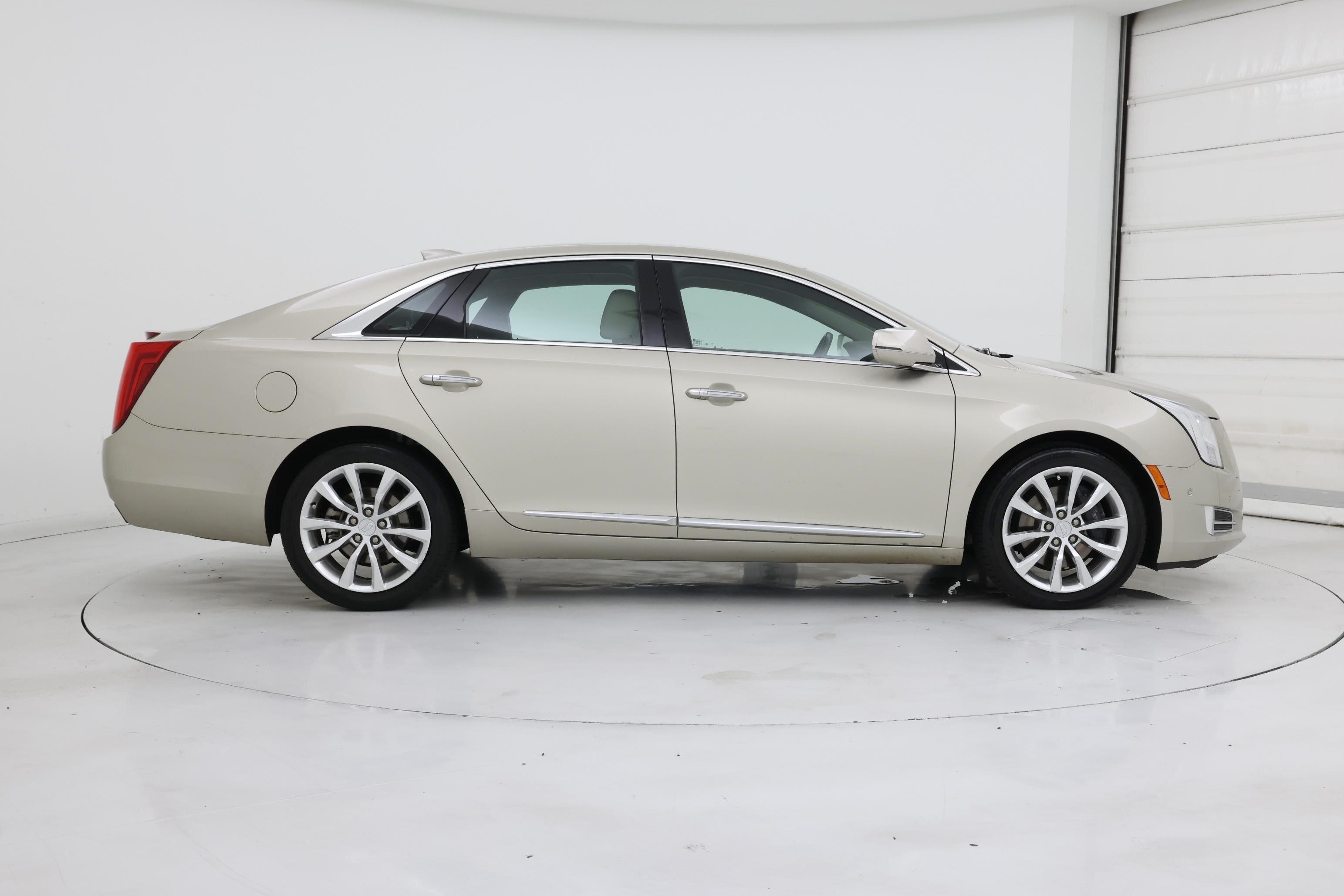 Thumbnail: 2016 Cadillac XTS - 7