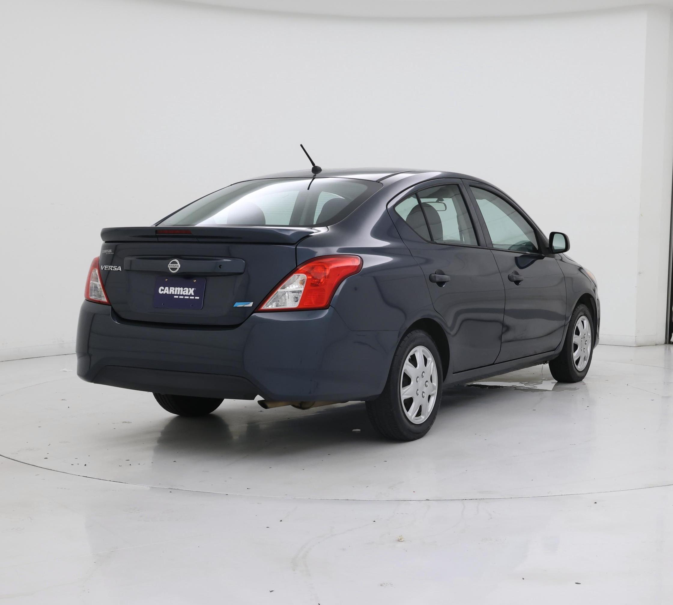 Thumbnail: 2015 Nissan Versa - 8