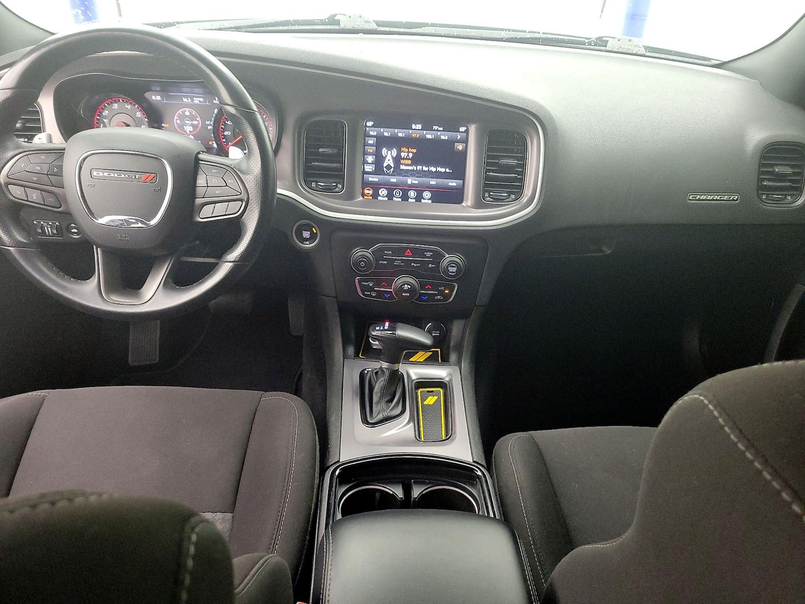 Photo 10