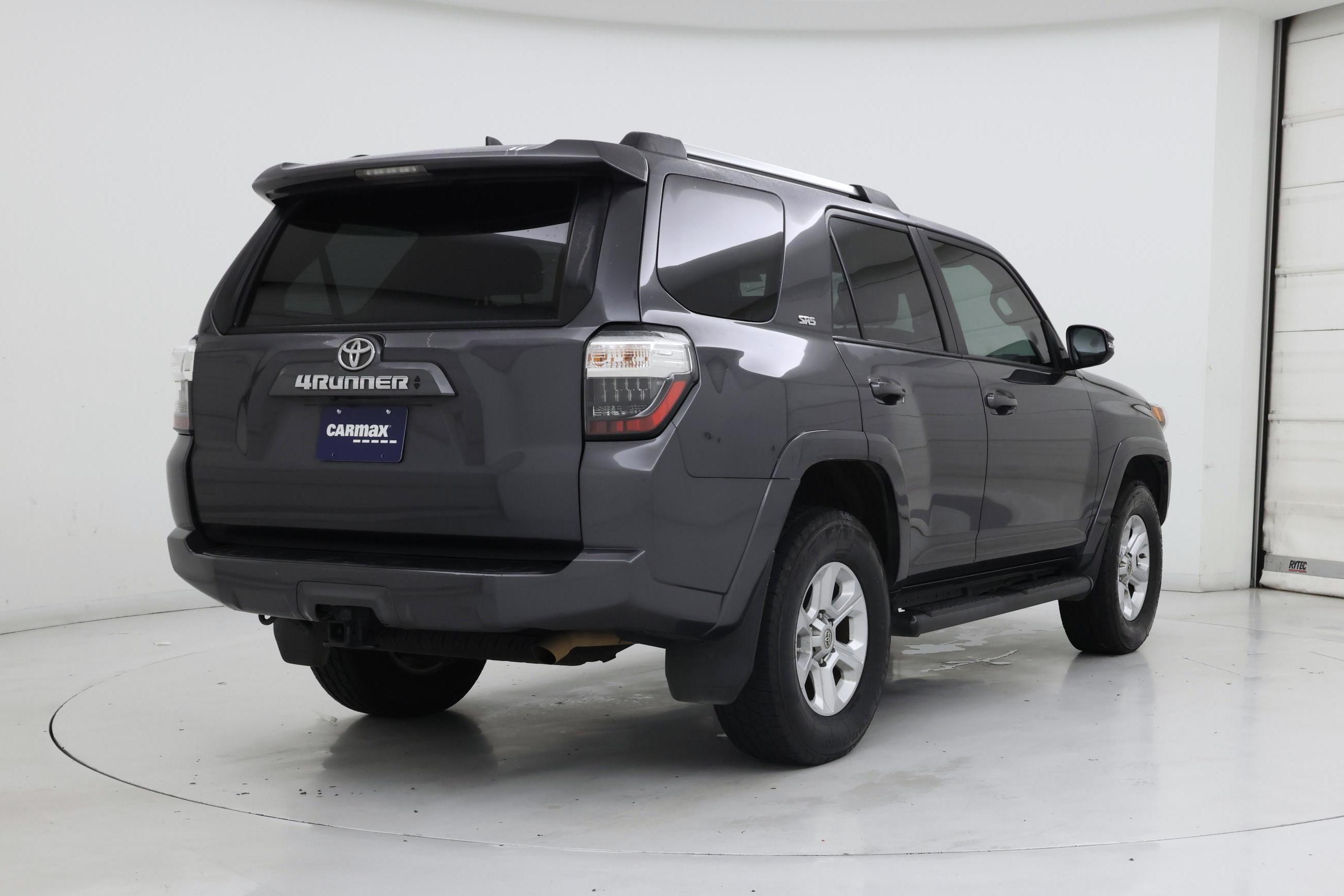 Thumbnail: 2020 Toyota 4Runner - 8