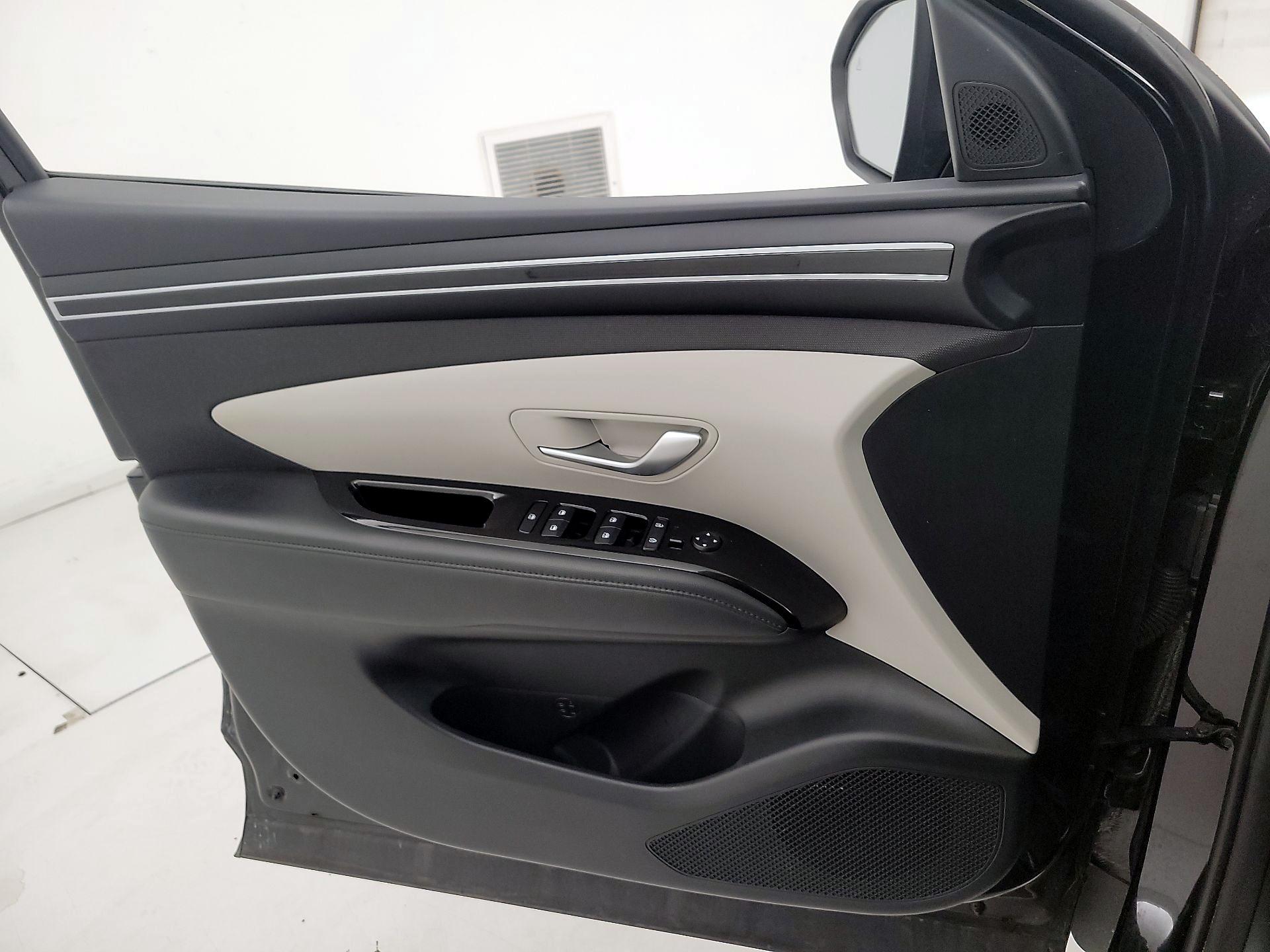 Thumbnail: 2022 Hyundai Tucson - 12
