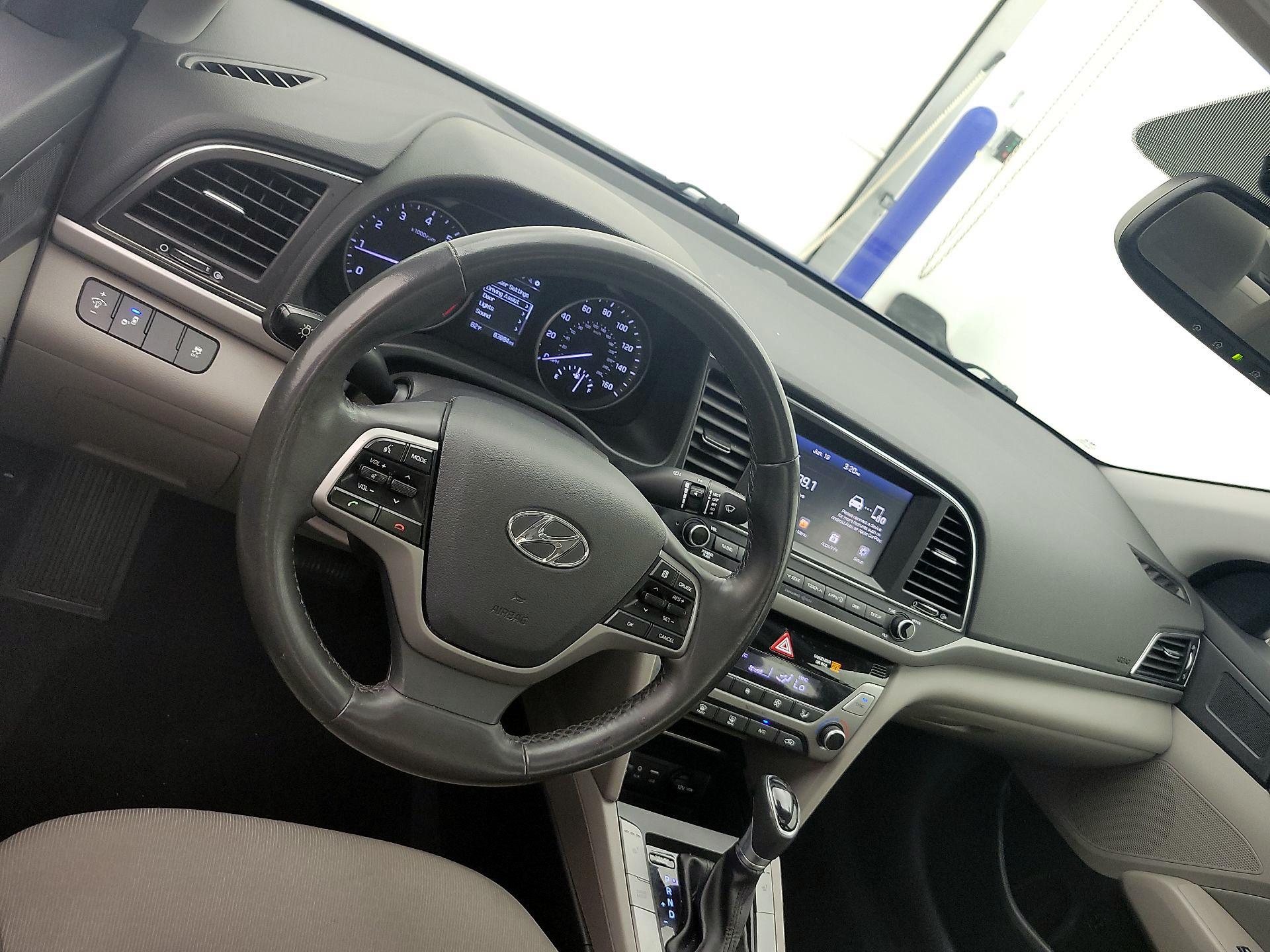 Thumbnail: 2018 Hyundai Elantra - 9