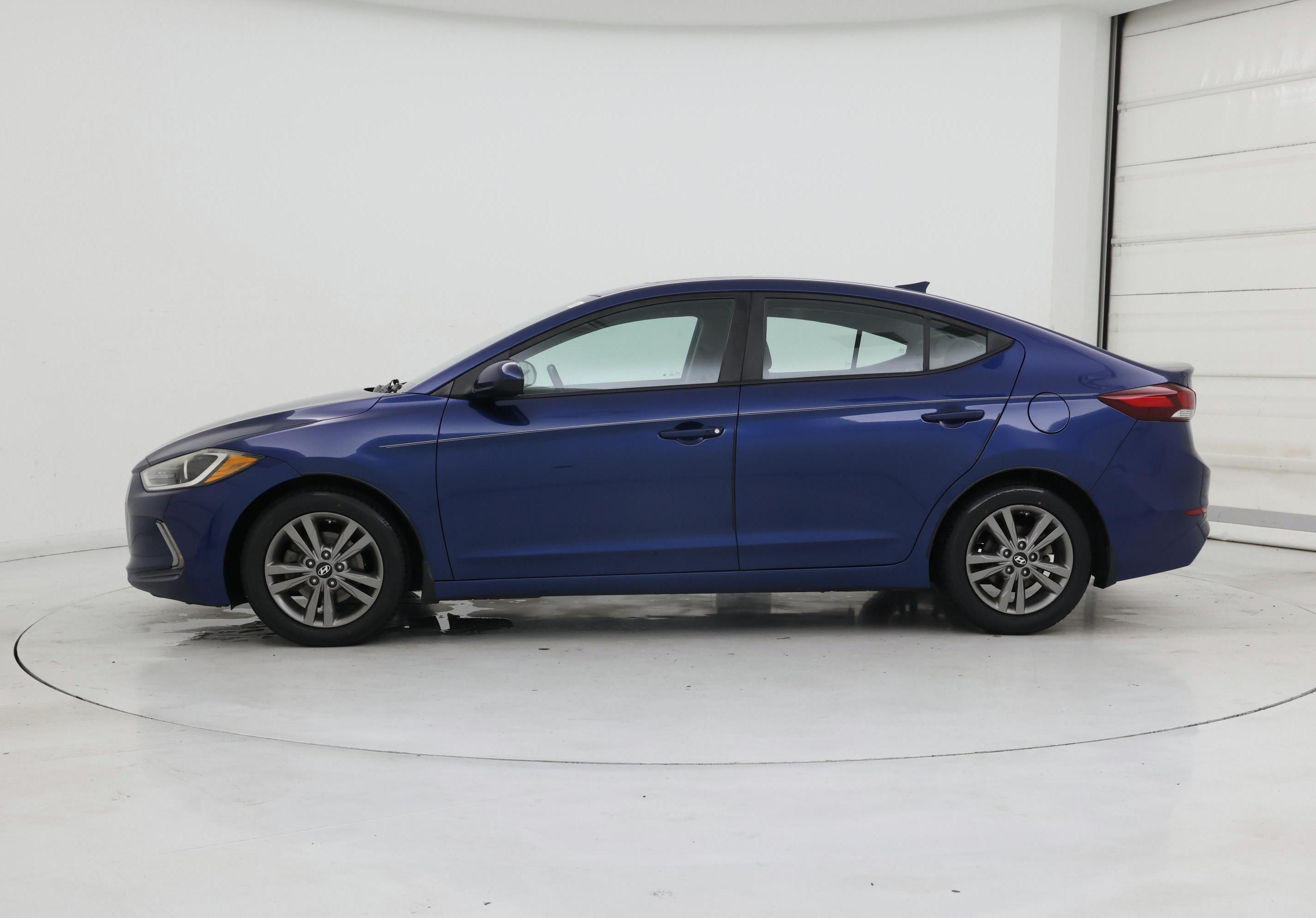Thumbnail: 2018 Hyundai Elantra - 3