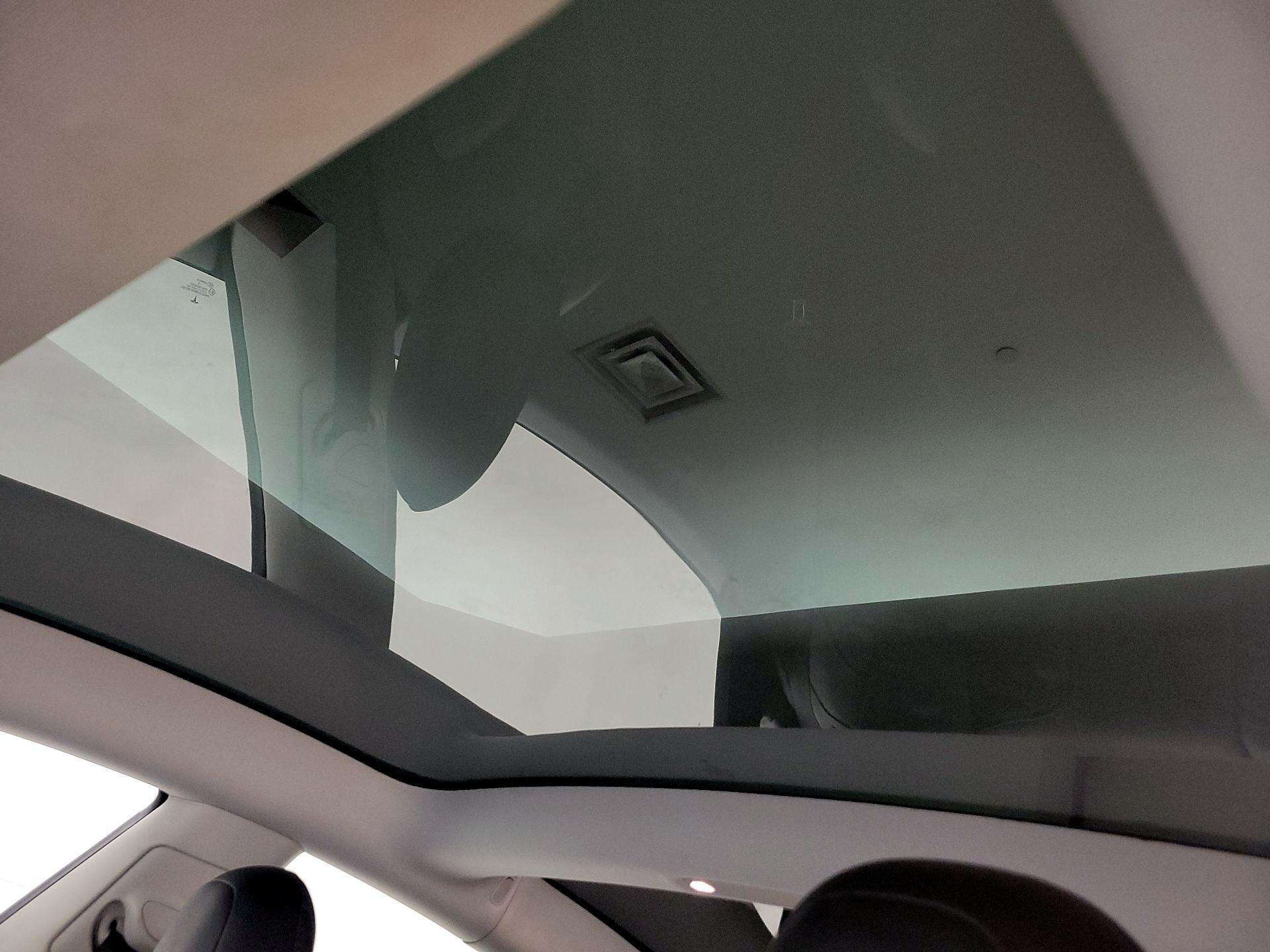 Thumbnail: 2019 Tesla Model 3 - 18