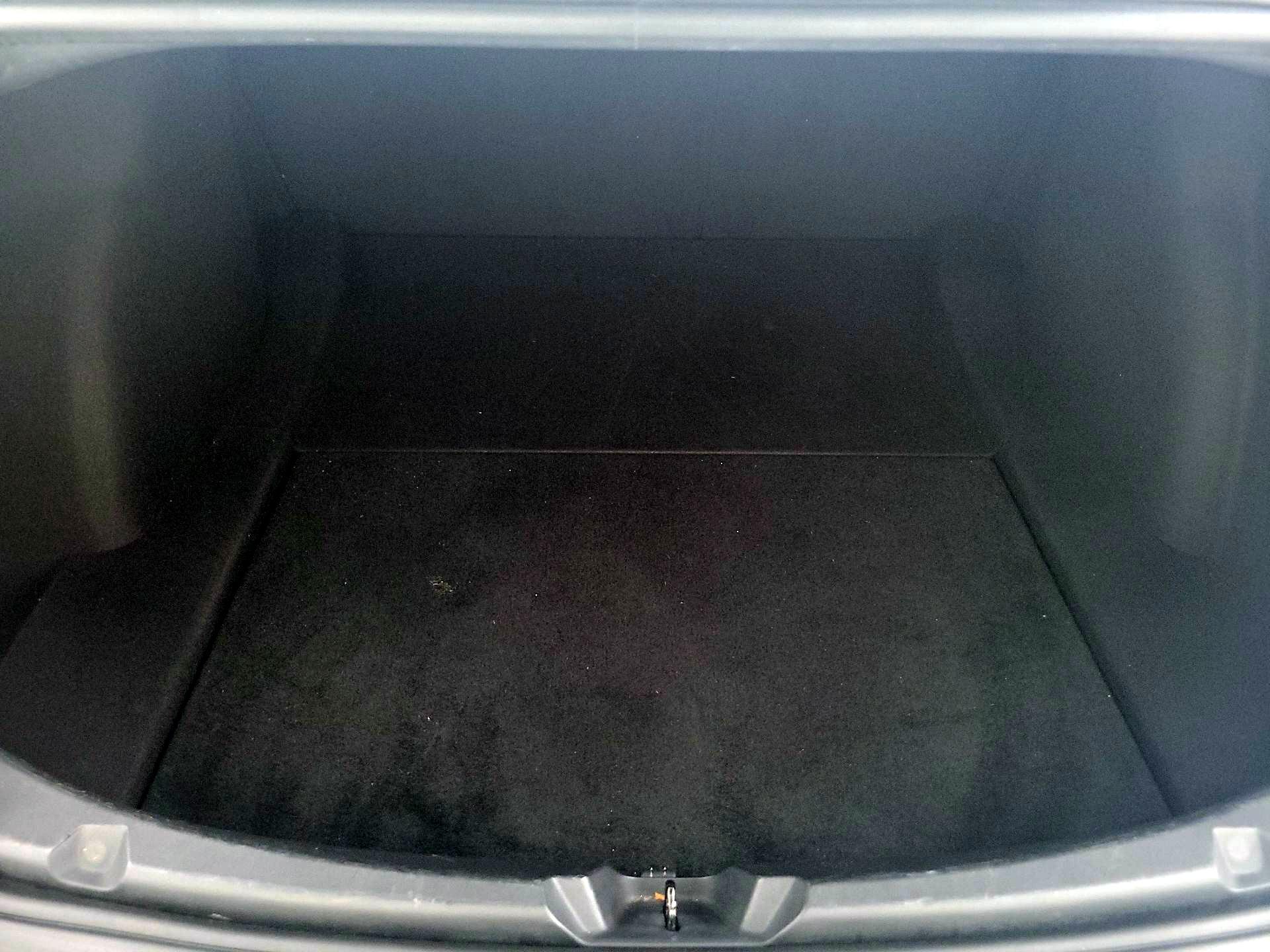 Thumbnail: 2019 Tesla Model 3 - 20