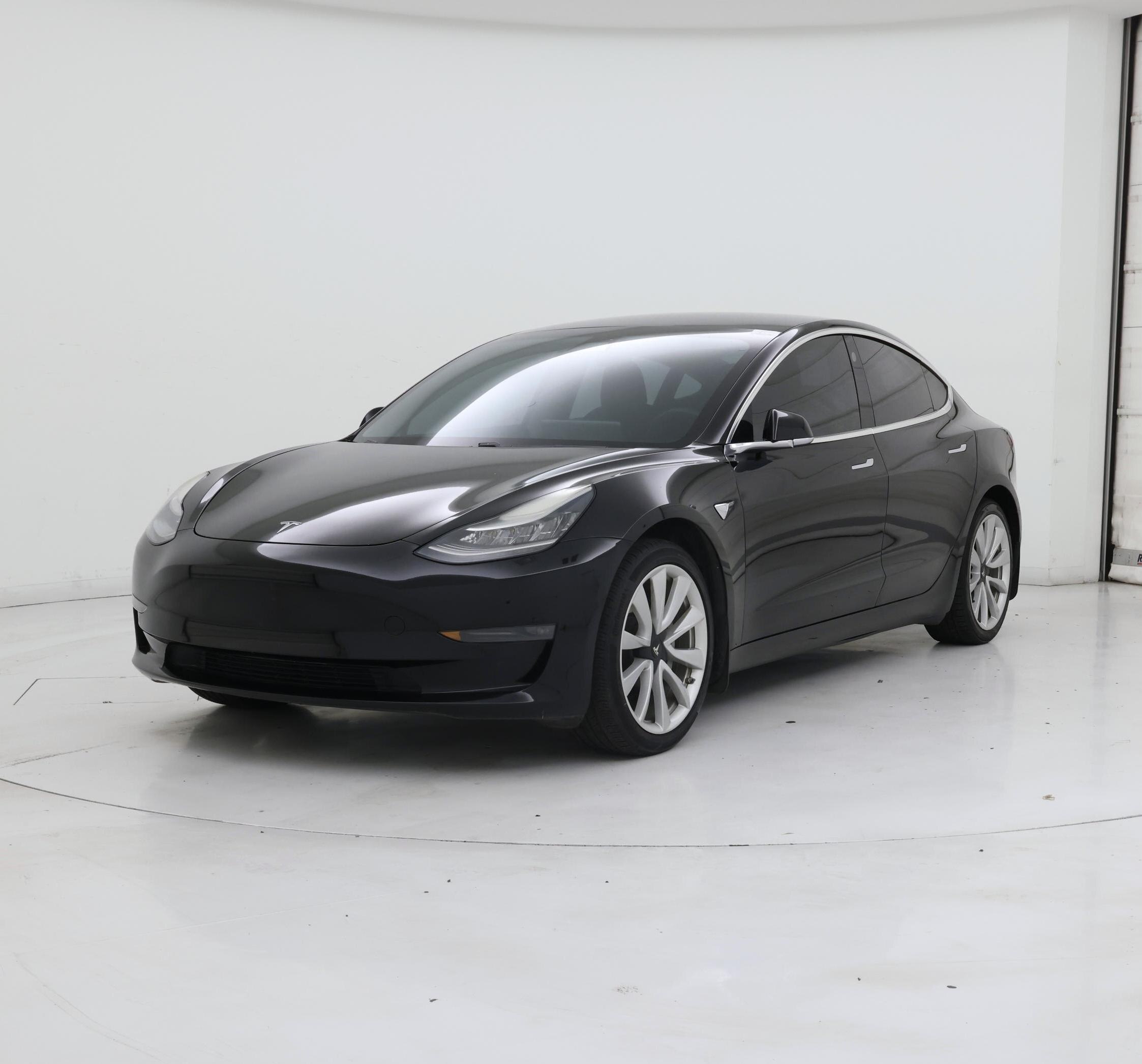 Thumbnail: 2019 Tesla Model 3 - 4