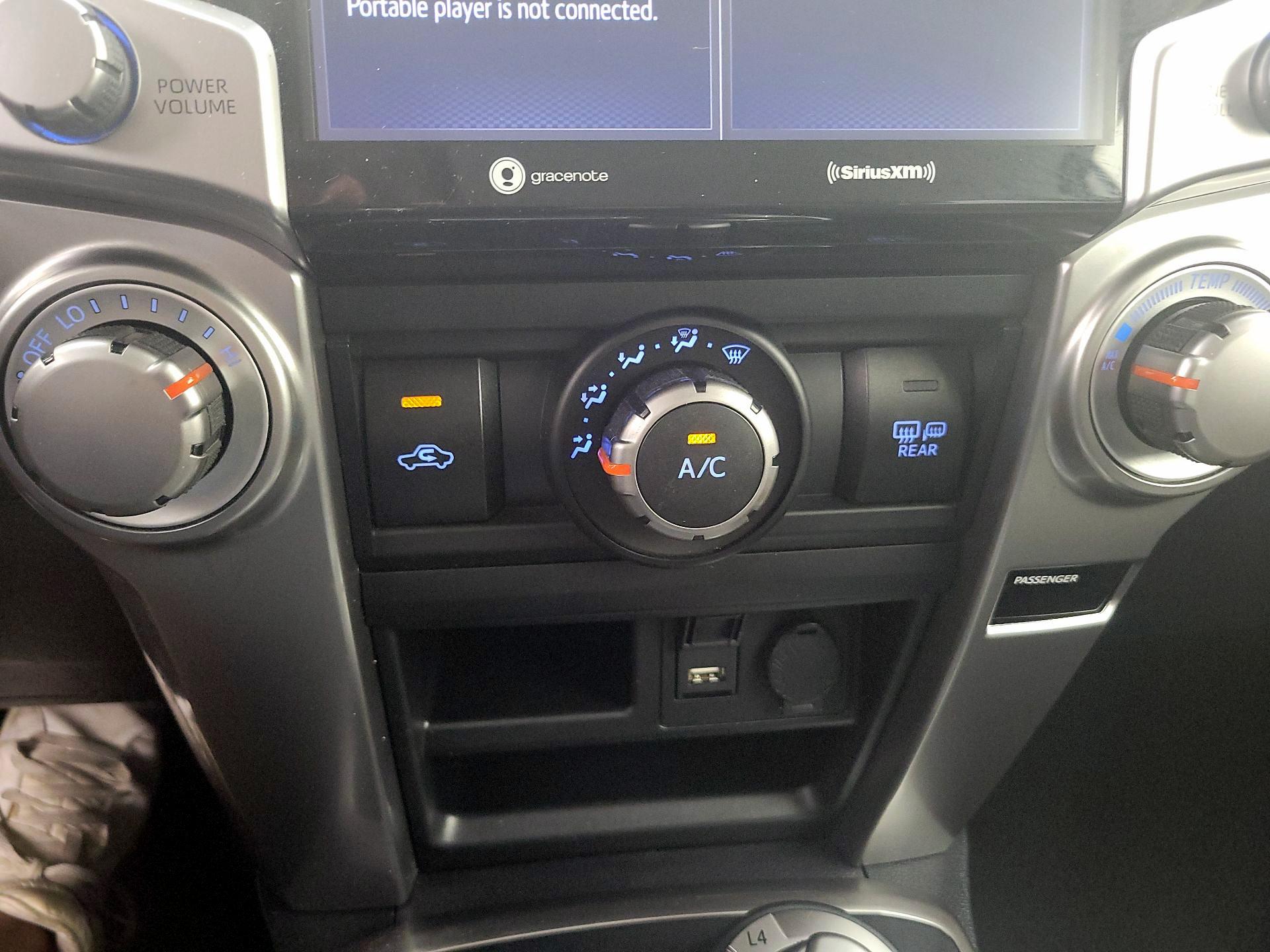 Thumbnail: 2021 Toyota 4Runner - 16