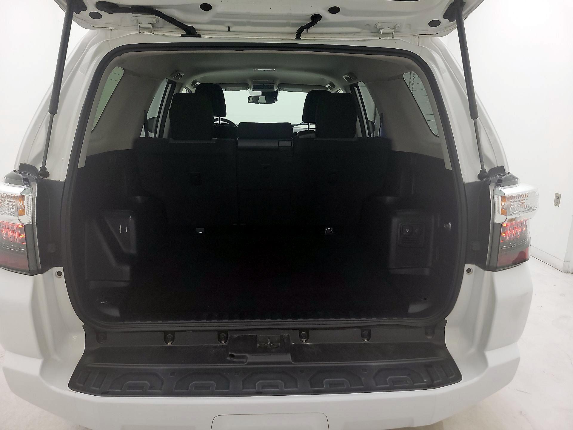 Thumbnail: 2021 Toyota 4Runner - 19
