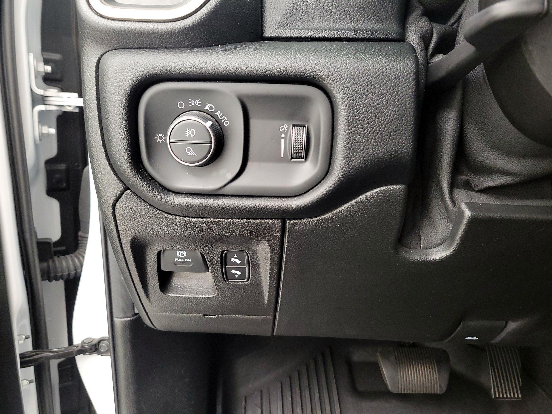 Thumbnail: 2021 RAM 1500 - 13