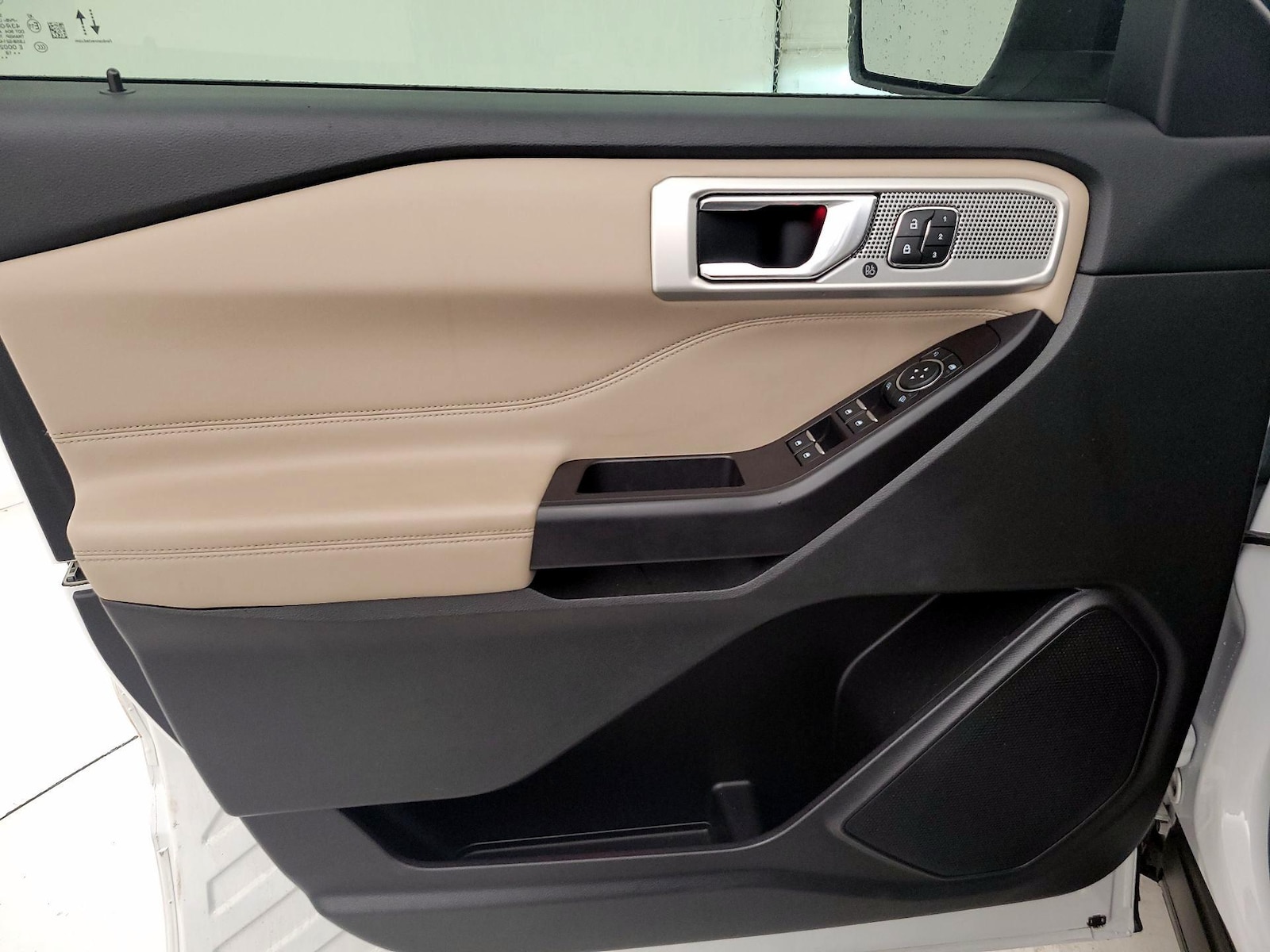 2020 Ford Explorer Limited - Photo 13