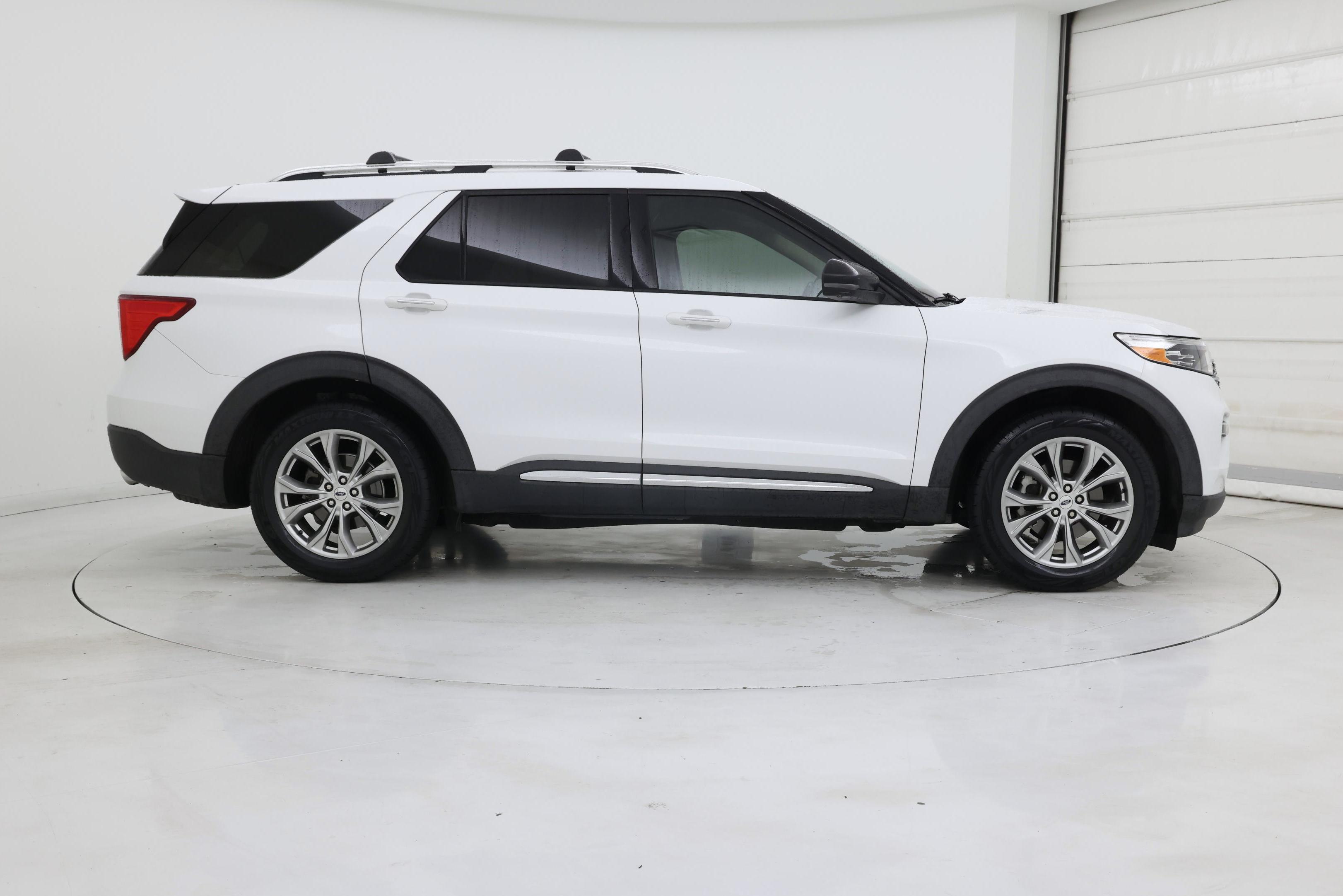 Thumbnail: 2020 Ford Explorer - 7