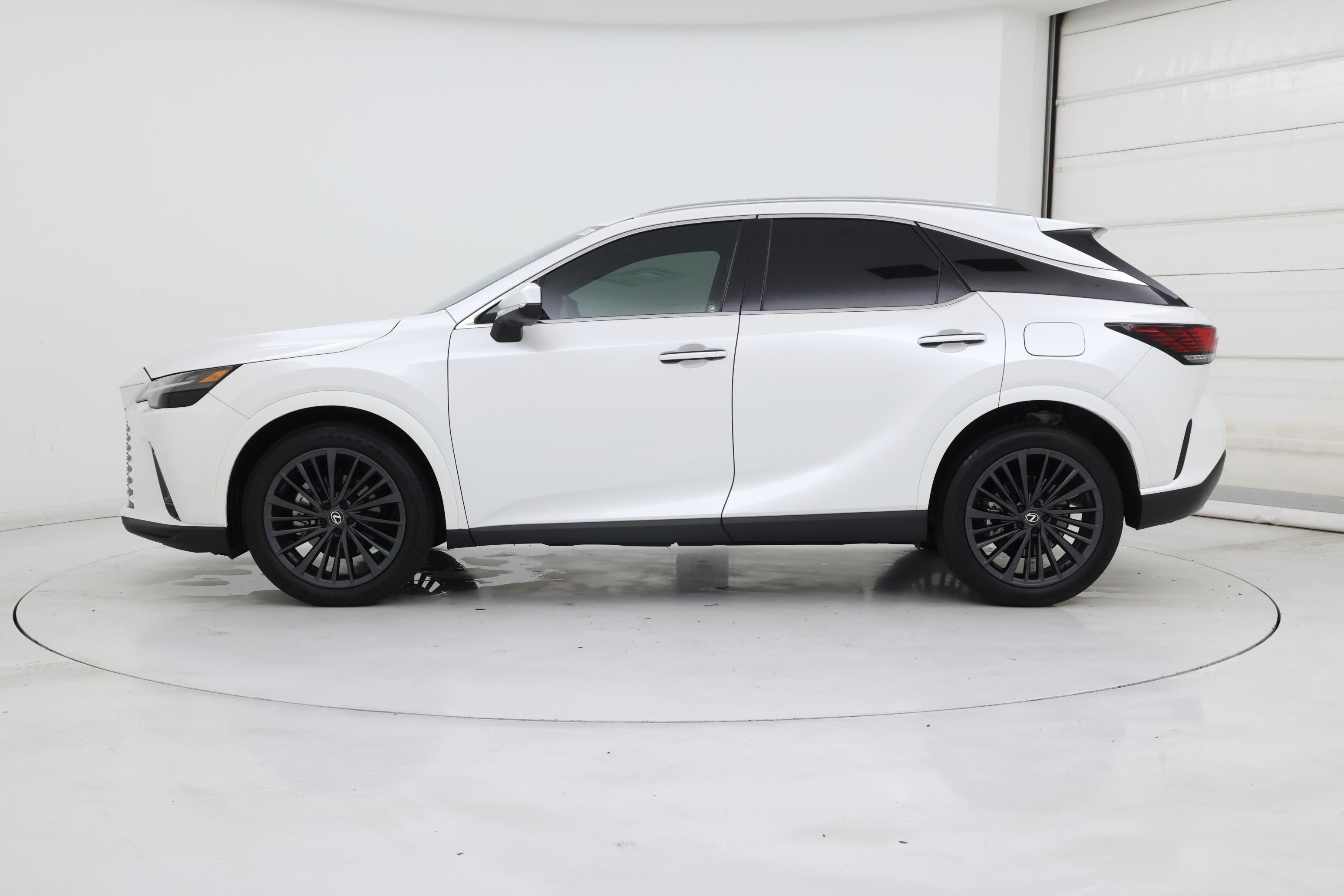 Thumbnail: 2025 Lexus RX - 3