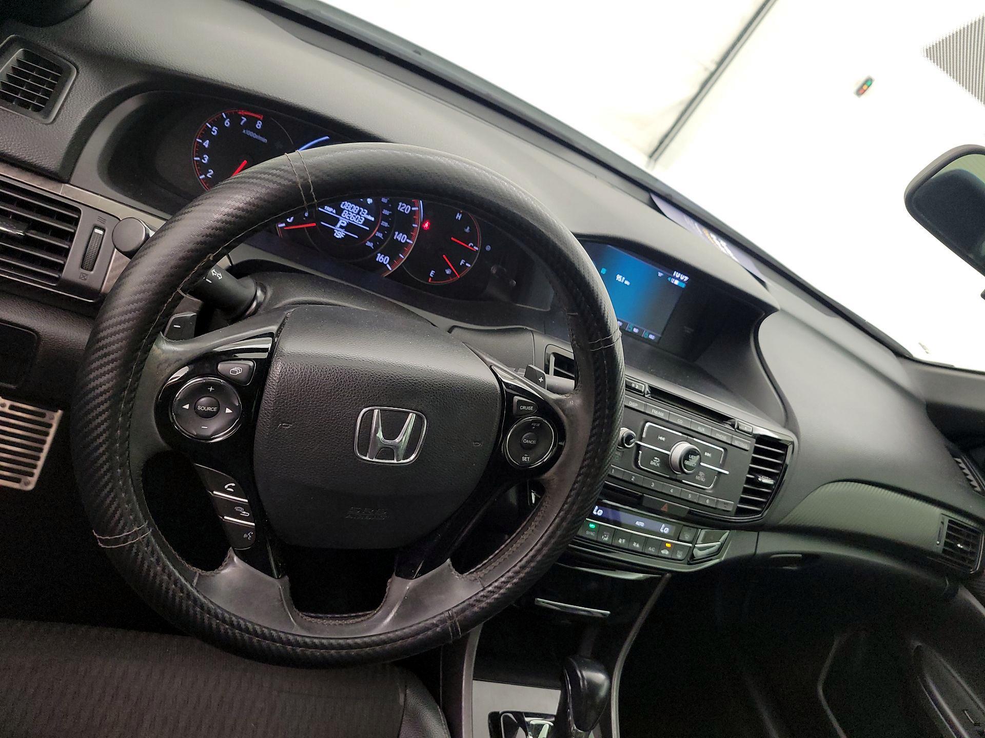 Thumbnail: 2017 Honda Accord - 9