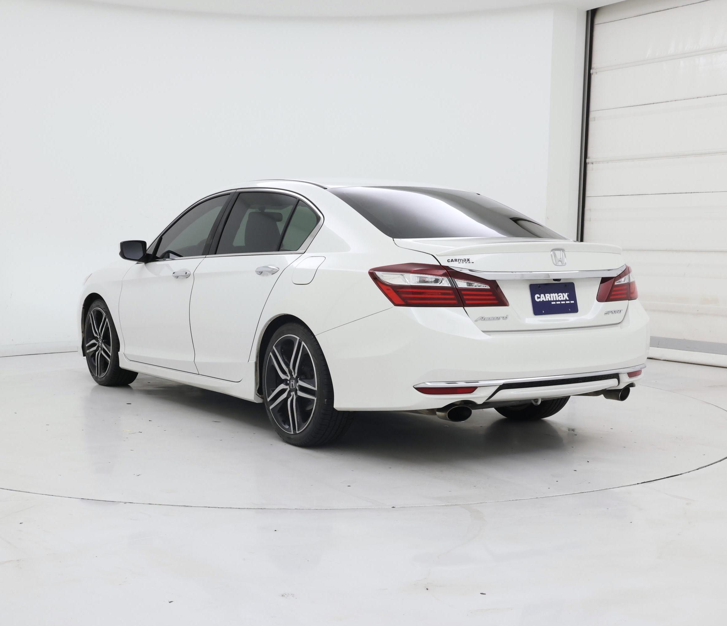 Thumbnail: 2017 Honda Accord - 2