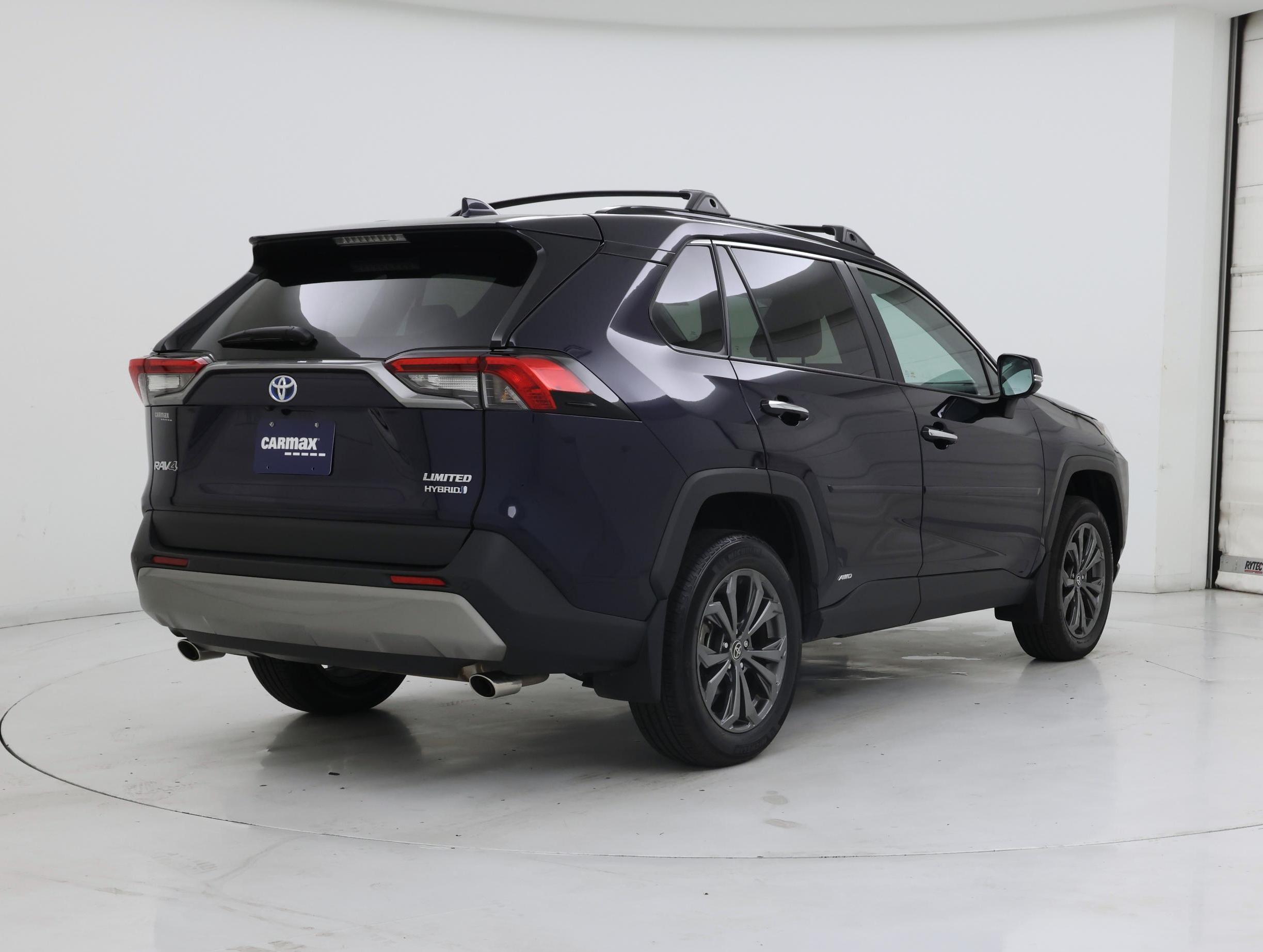 Thumbnail: 2023 Toyota RAV4 - 8