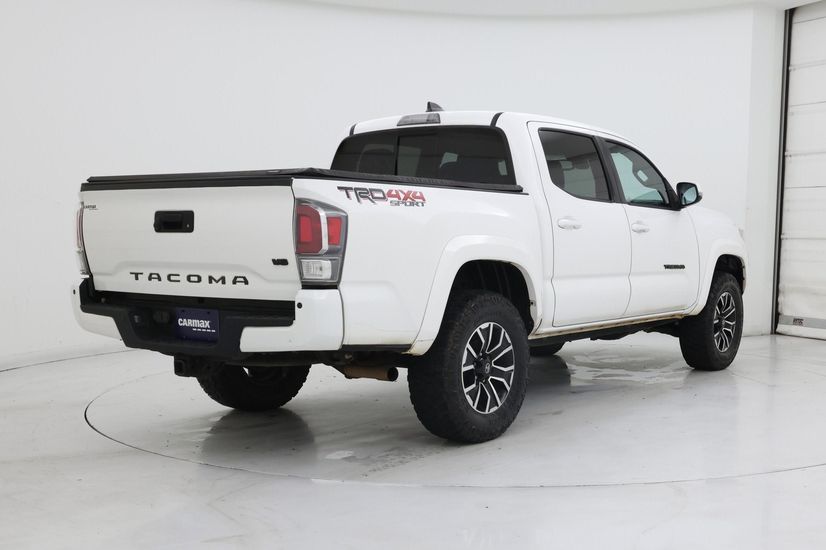Thumbnail: 2020 Toyota Tacoma - 8