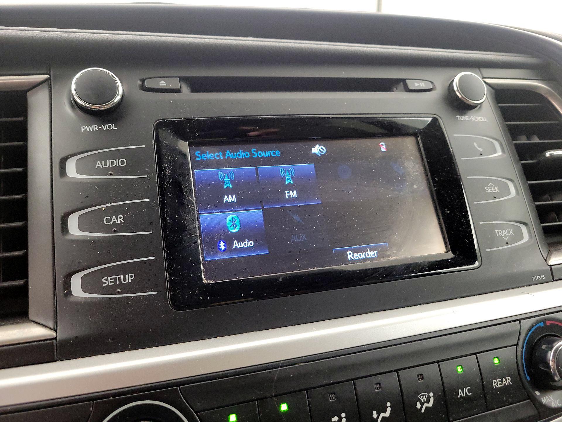 Thumbnail: 2019 Toyota Highlander - 15