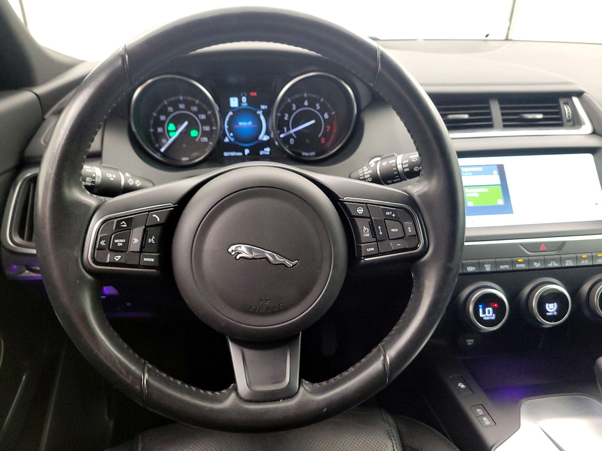 Thumbnail: 2019 Jaguar E-Pace - 10