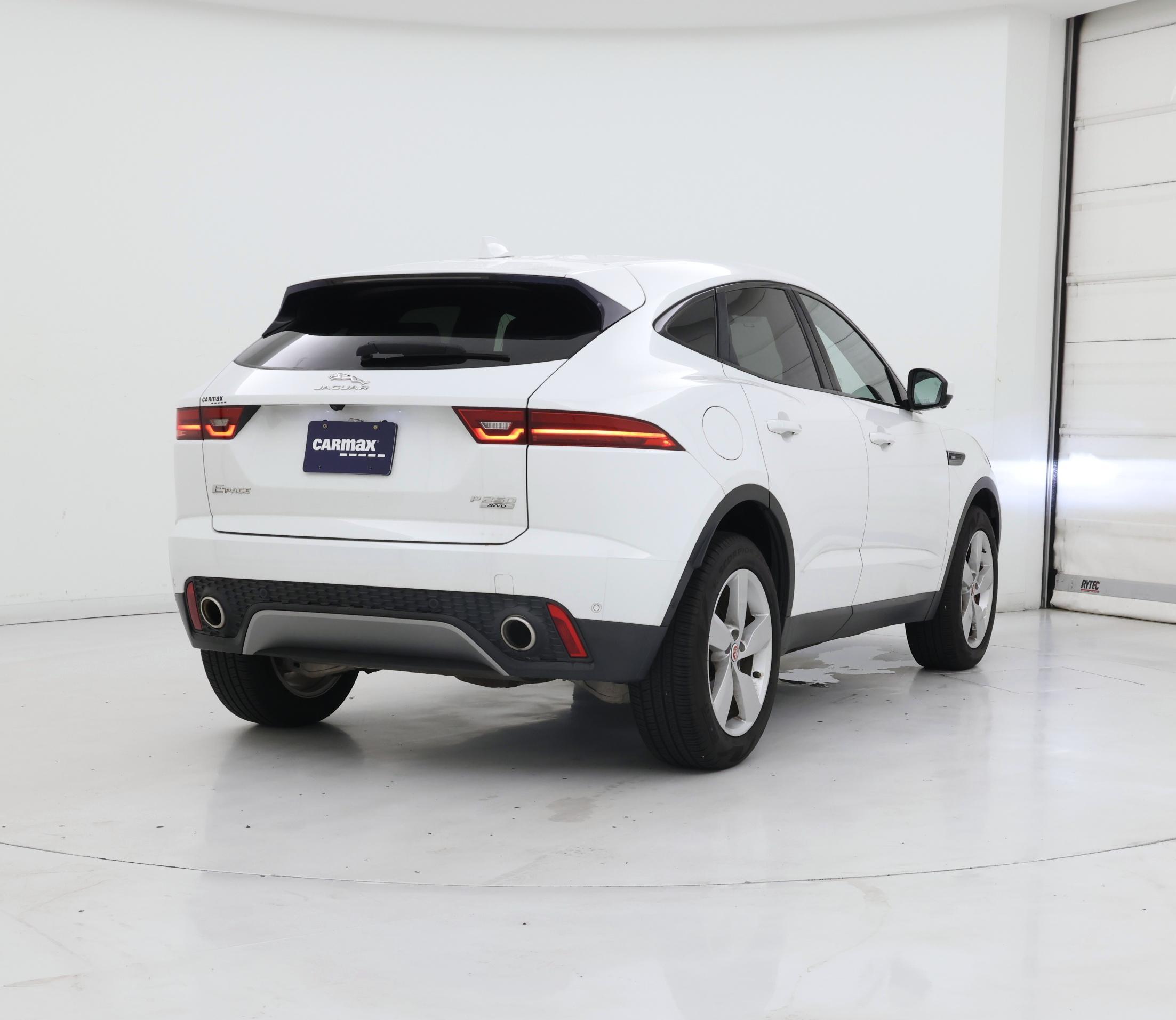 Thumbnail: 2019 Jaguar E-Pace - 8