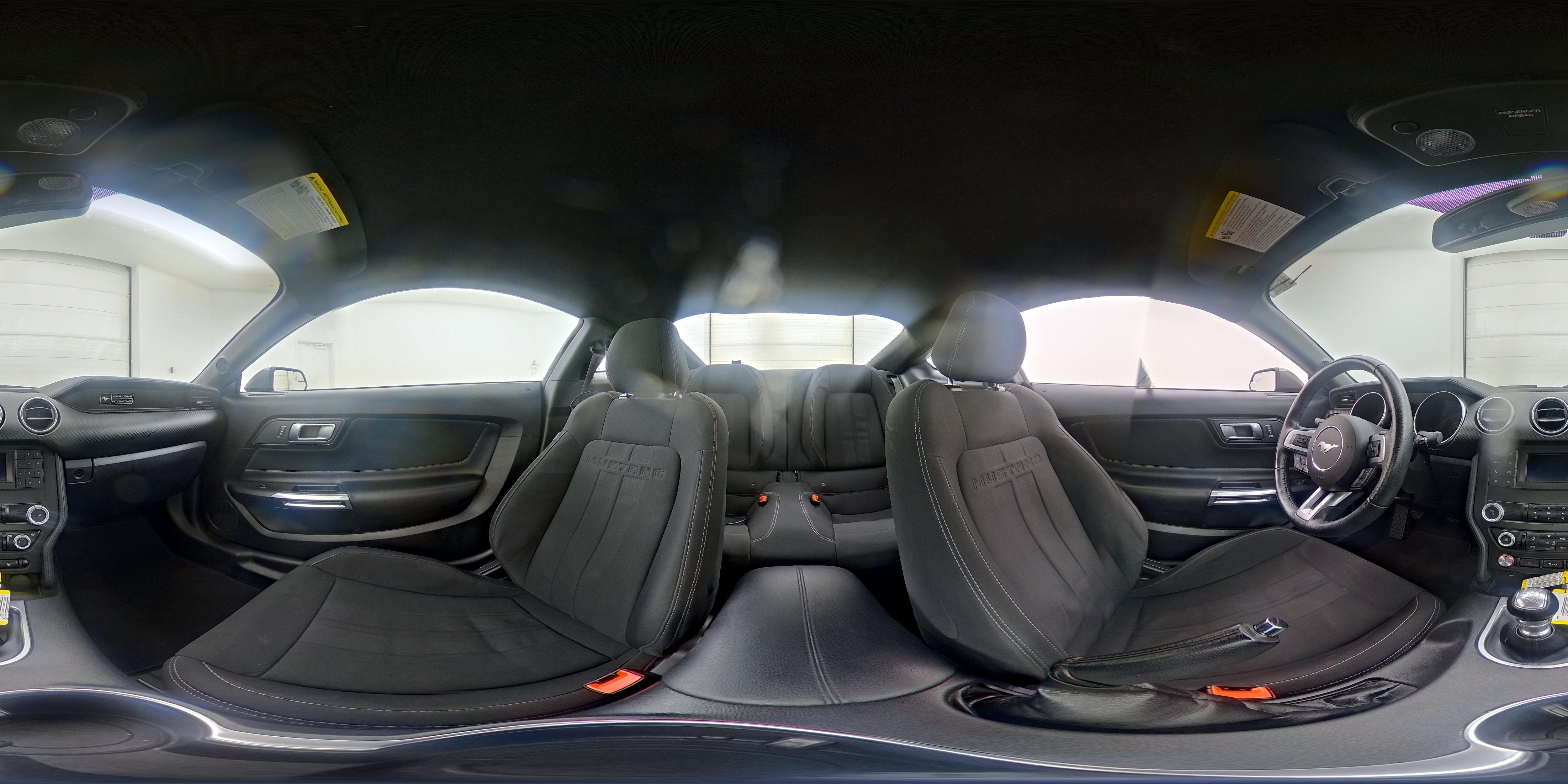 2020 Ford Mustang EcoBoost - Photo 22