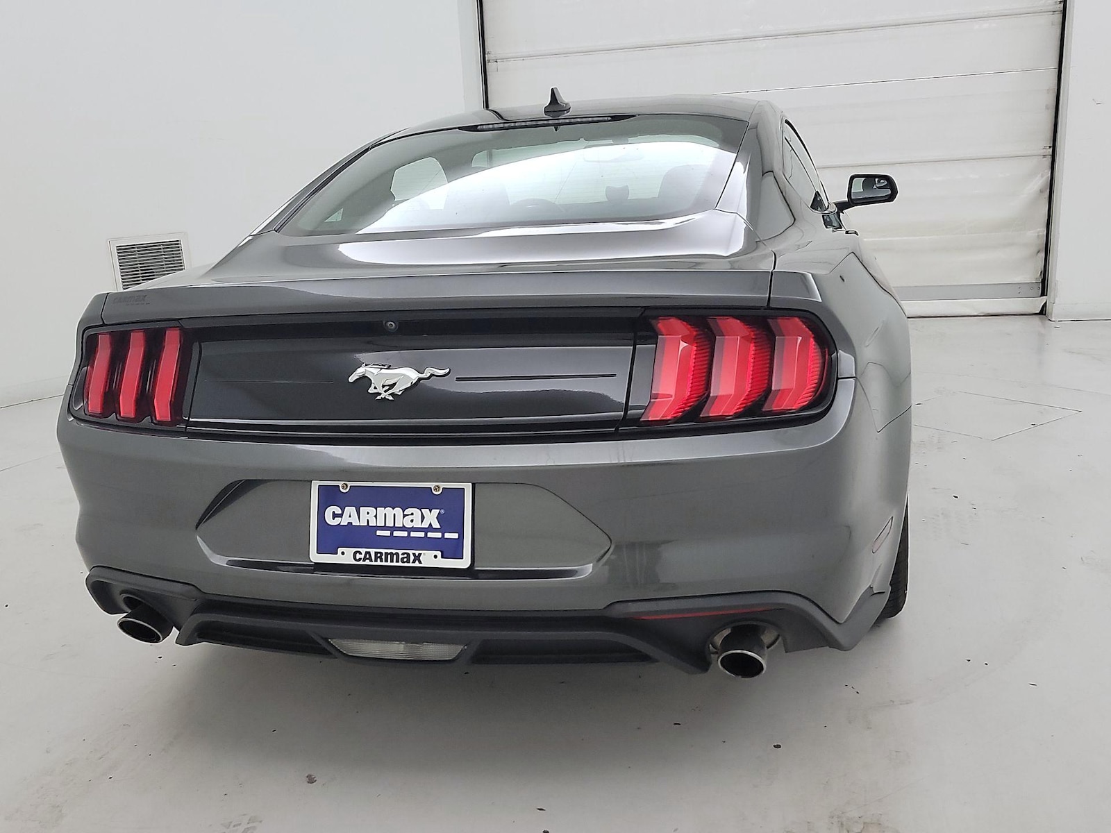 2020 Ford Mustang EcoBoost - Photo 6