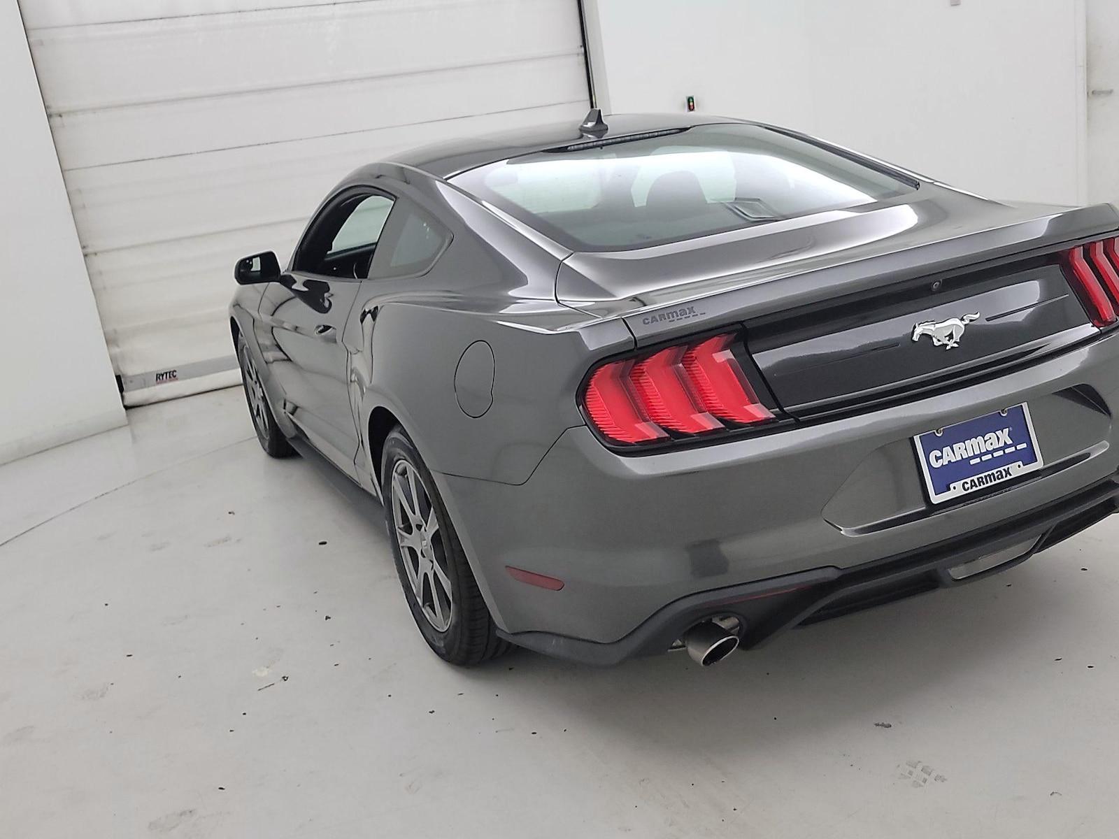 2020 Ford Mustang EcoBoost - Photo 7