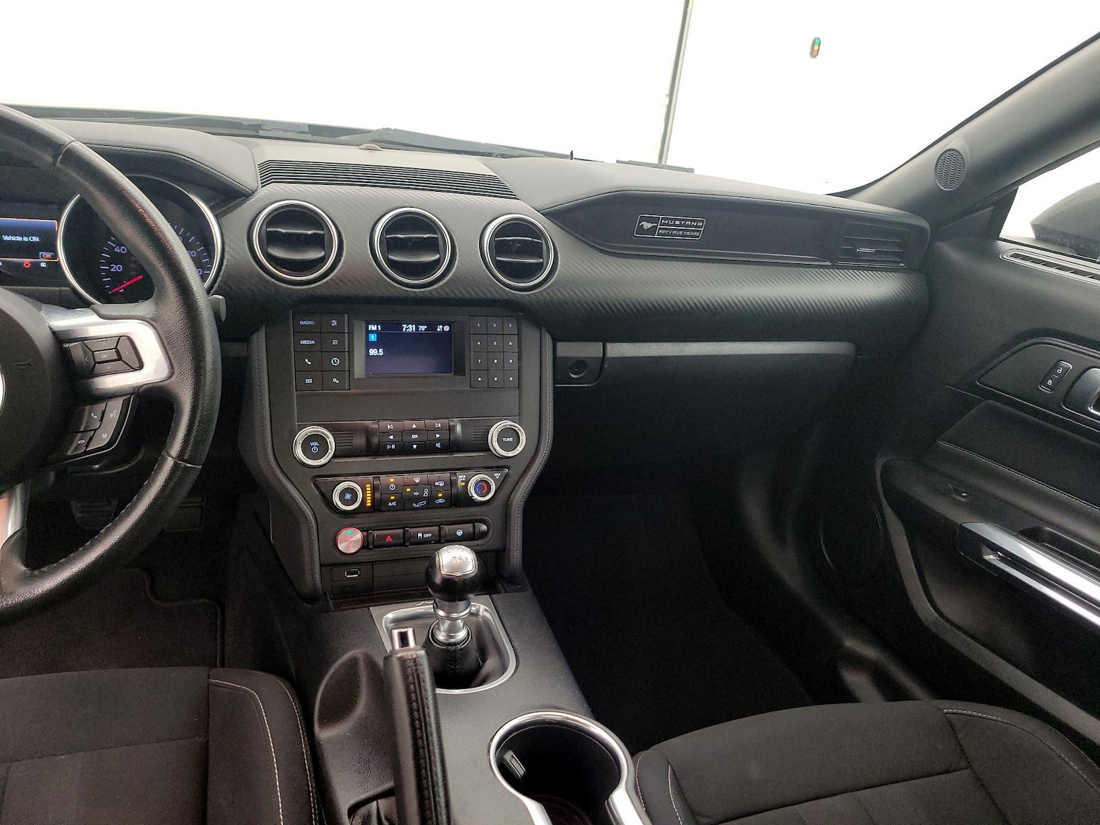 2020 Ford Mustang EcoBoost - Photo 8