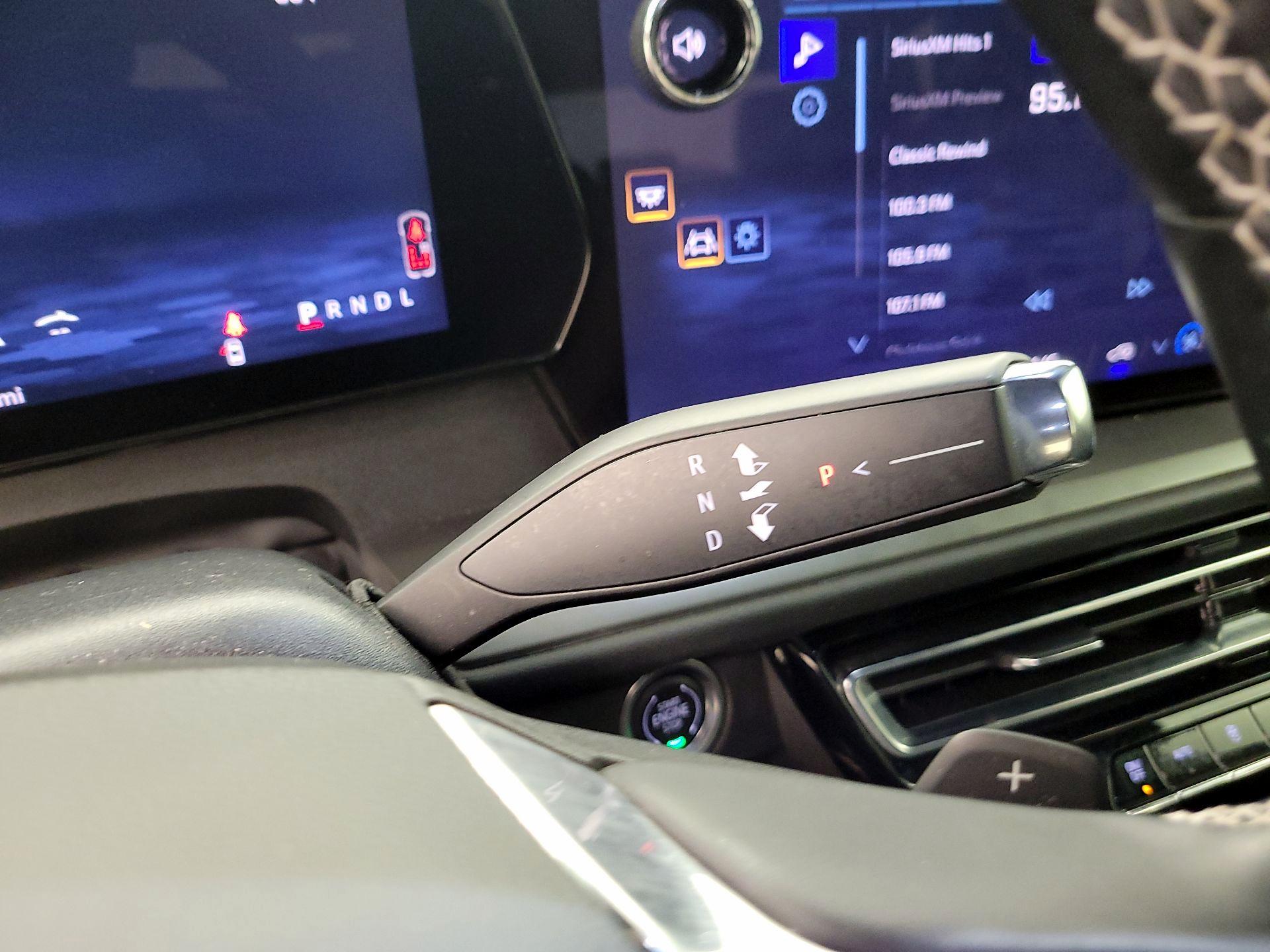 Thumbnail: 2025 Chevrolet Traverse - 18
