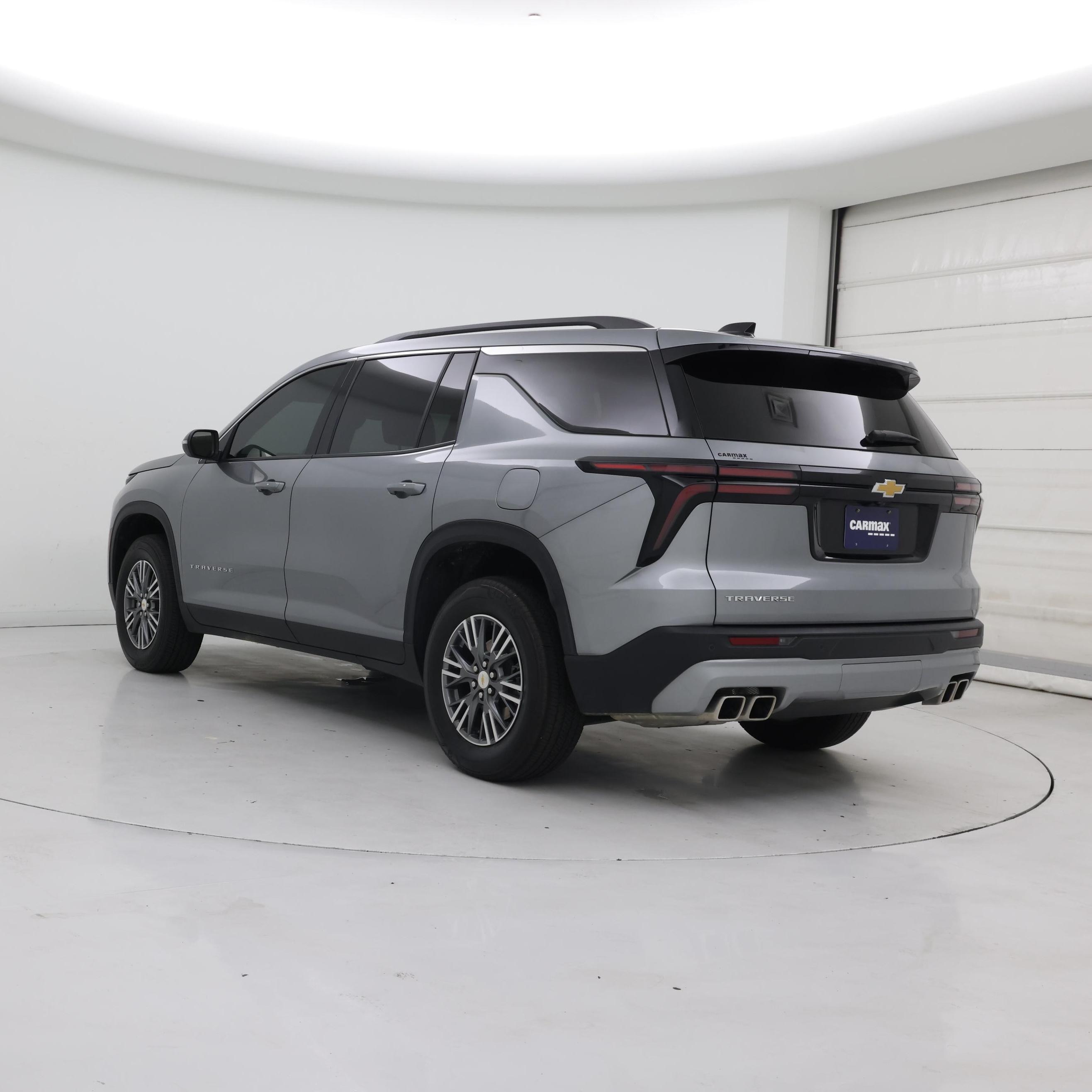 Thumbnail: 2025 Chevrolet Traverse - 2