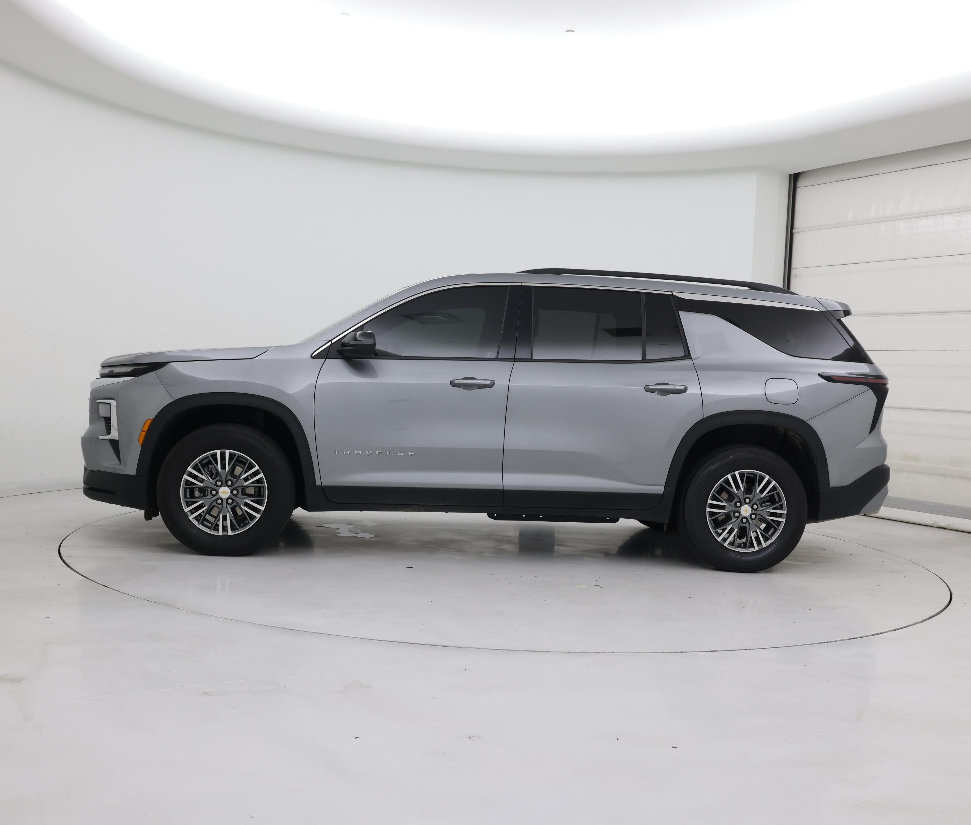 Thumbnail: 2025 Chevrolet Traverse - 3