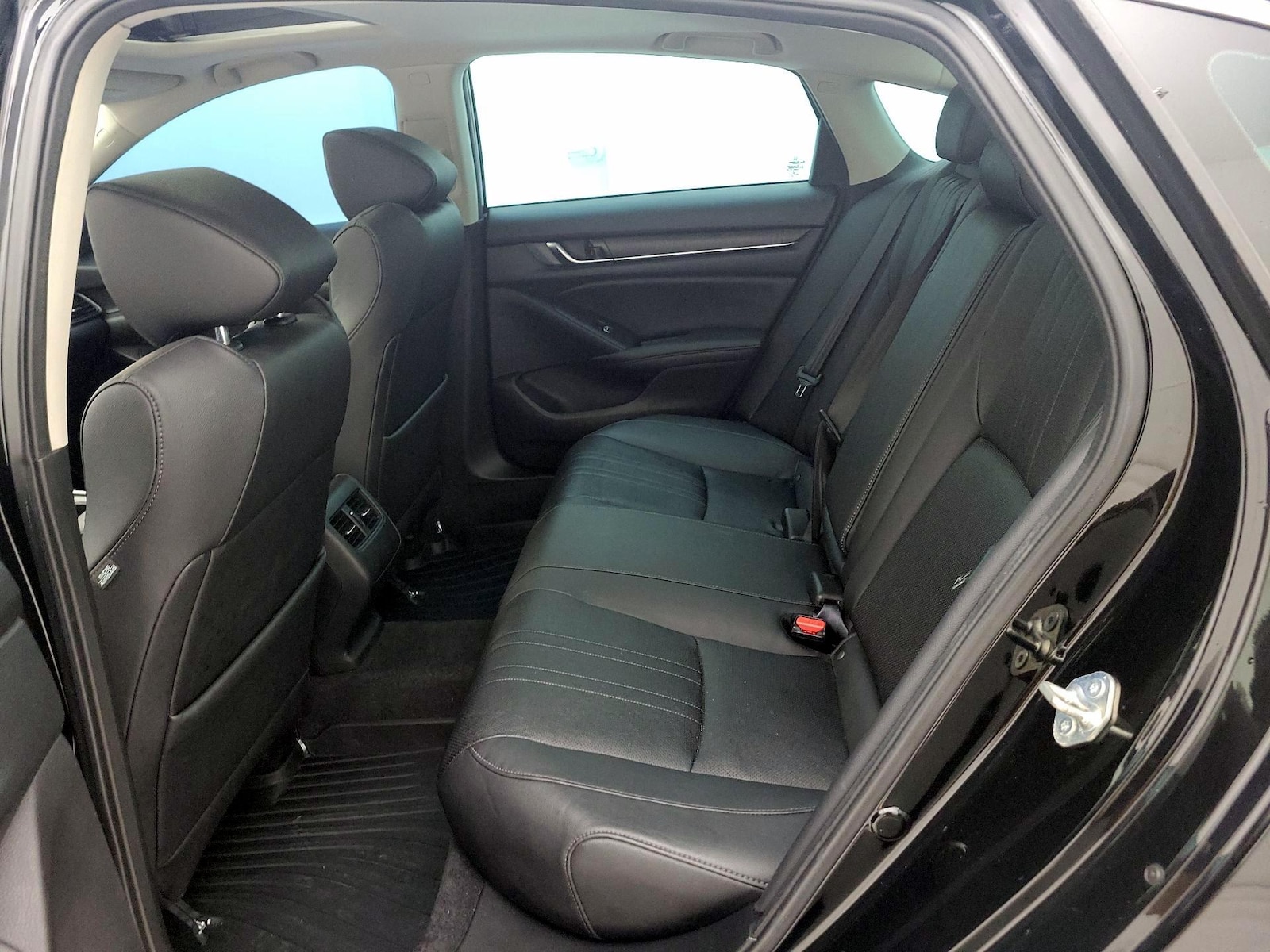 2020 Honda Accord Hybrid EX-L - Photo 21