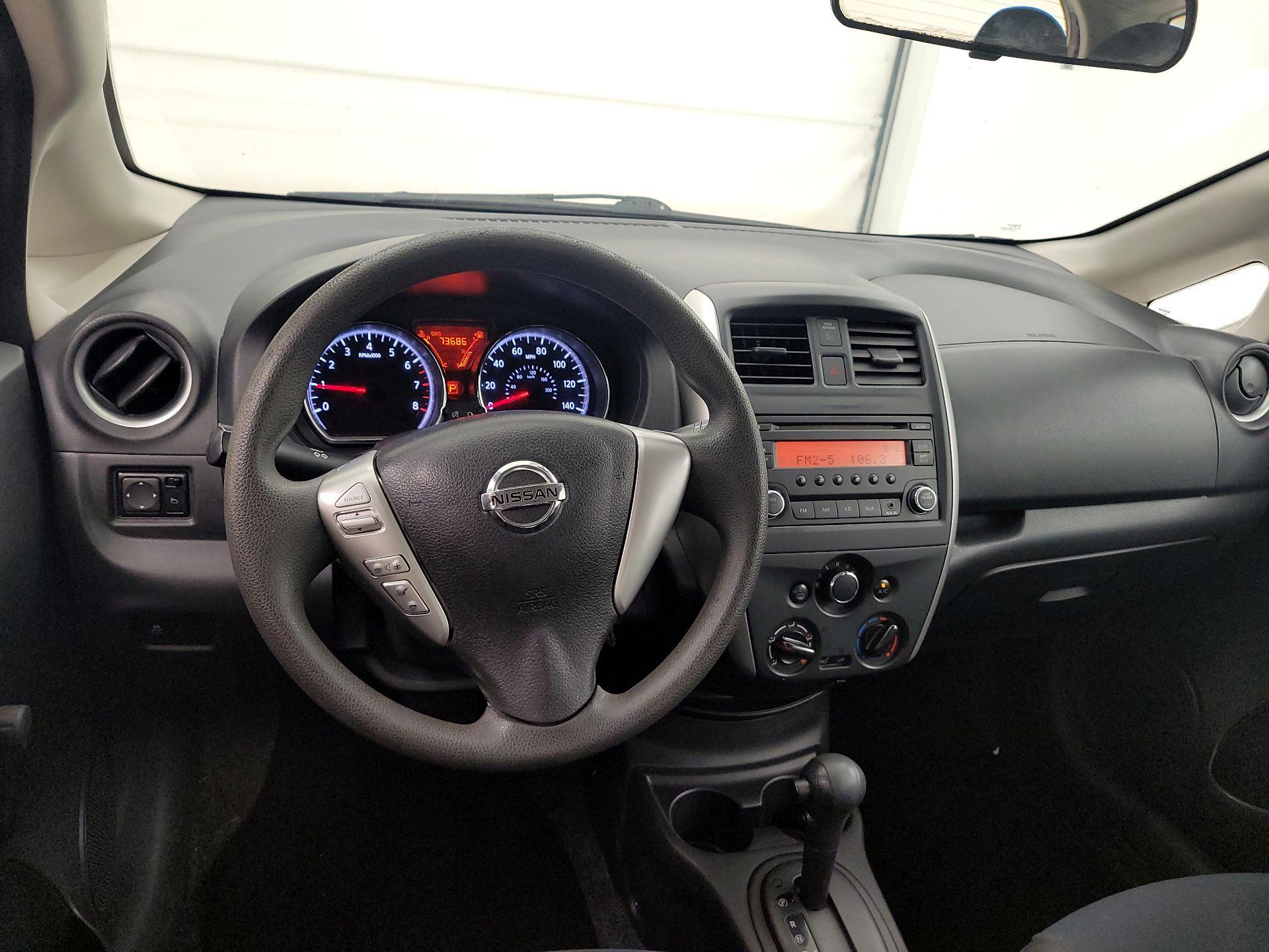 Thumbnail: 2016 Nissan Versa Note - 9