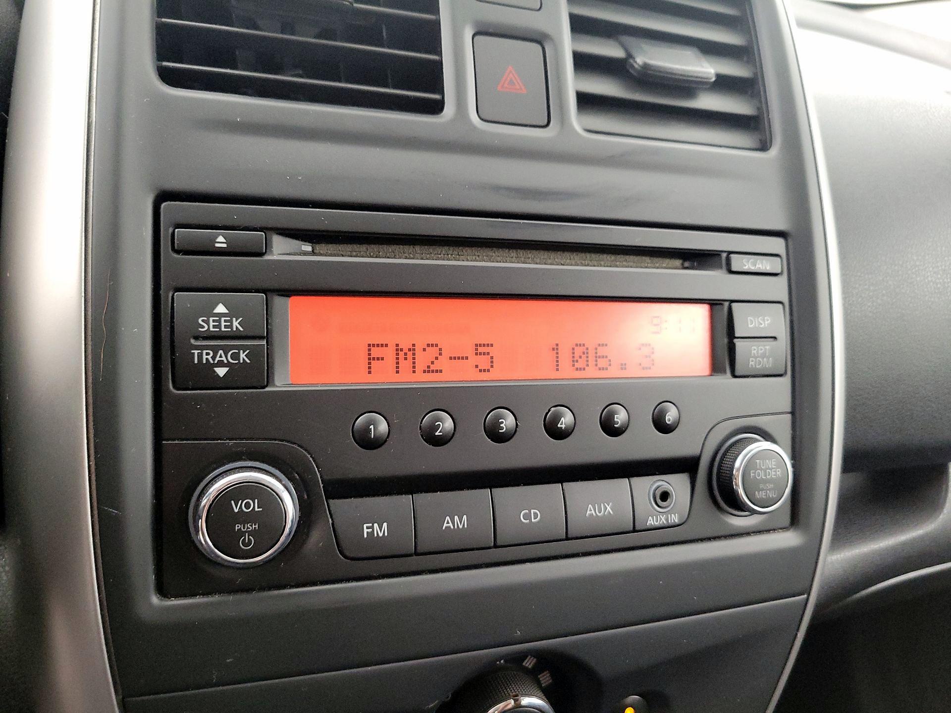 Thumbnail: 2016 Nissan Versa Note - 14