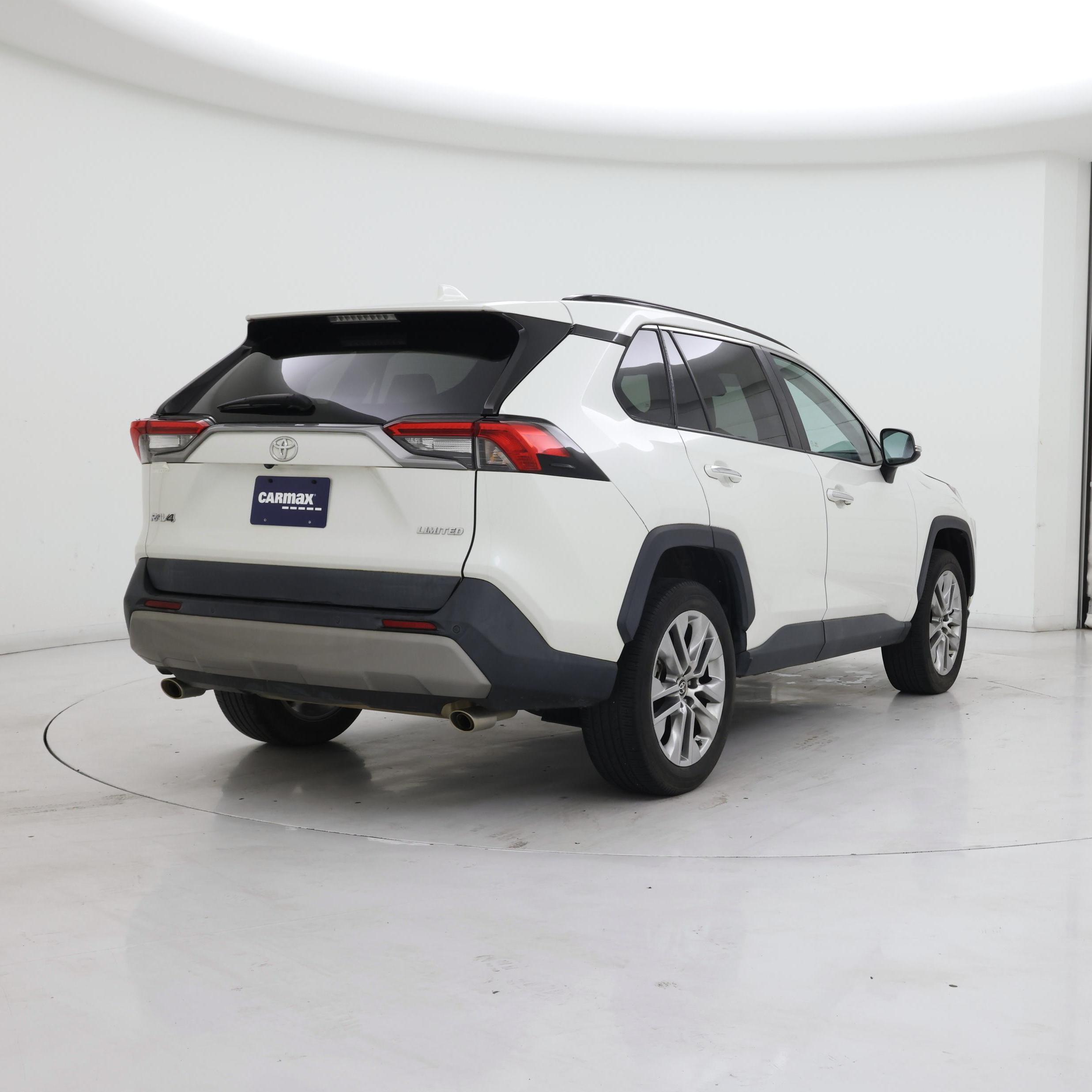 Thumbnail: 2022 Toyota RAV4 - 8