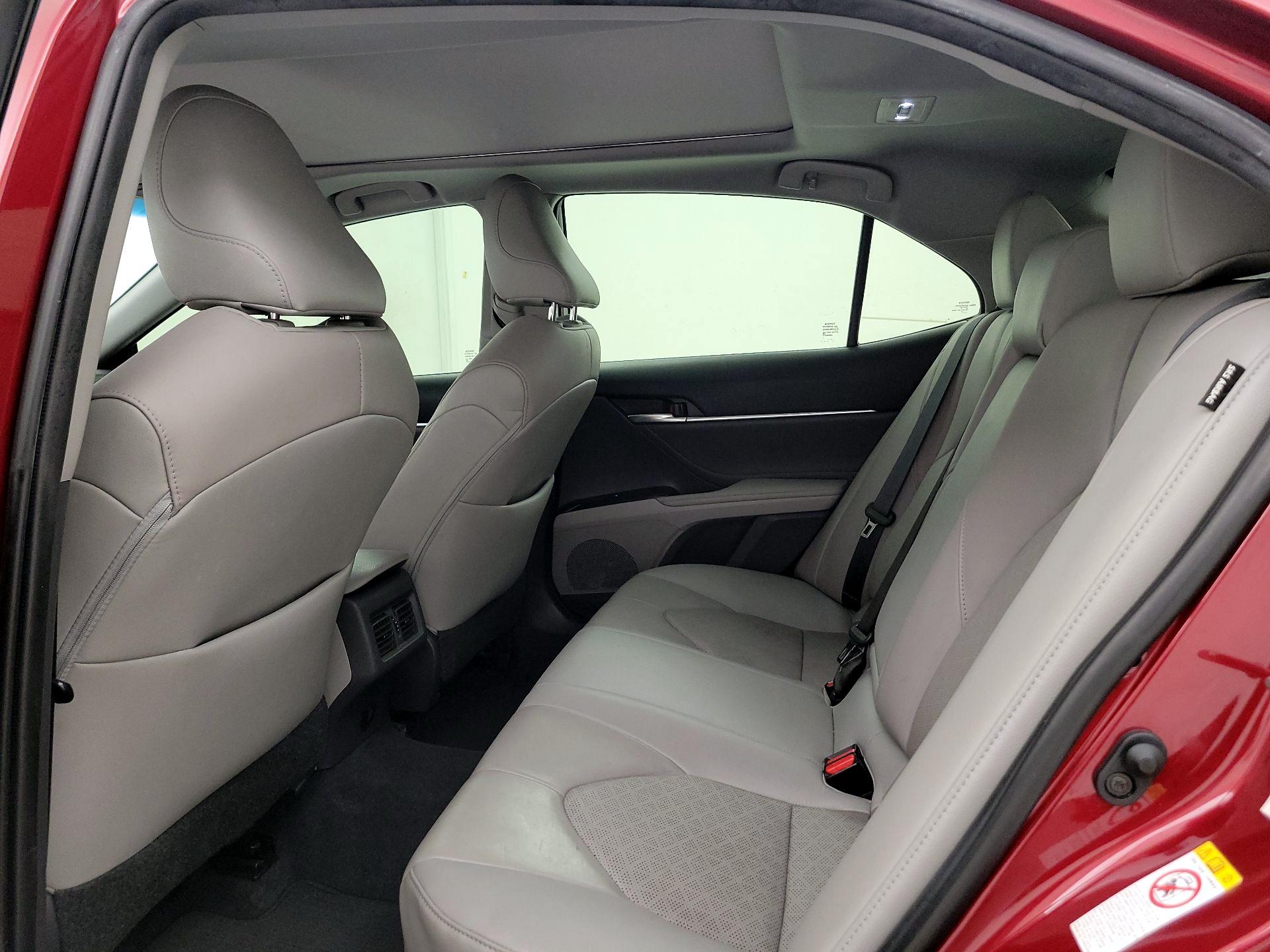 Thumbnail: 2018 Toyota Camry - 19