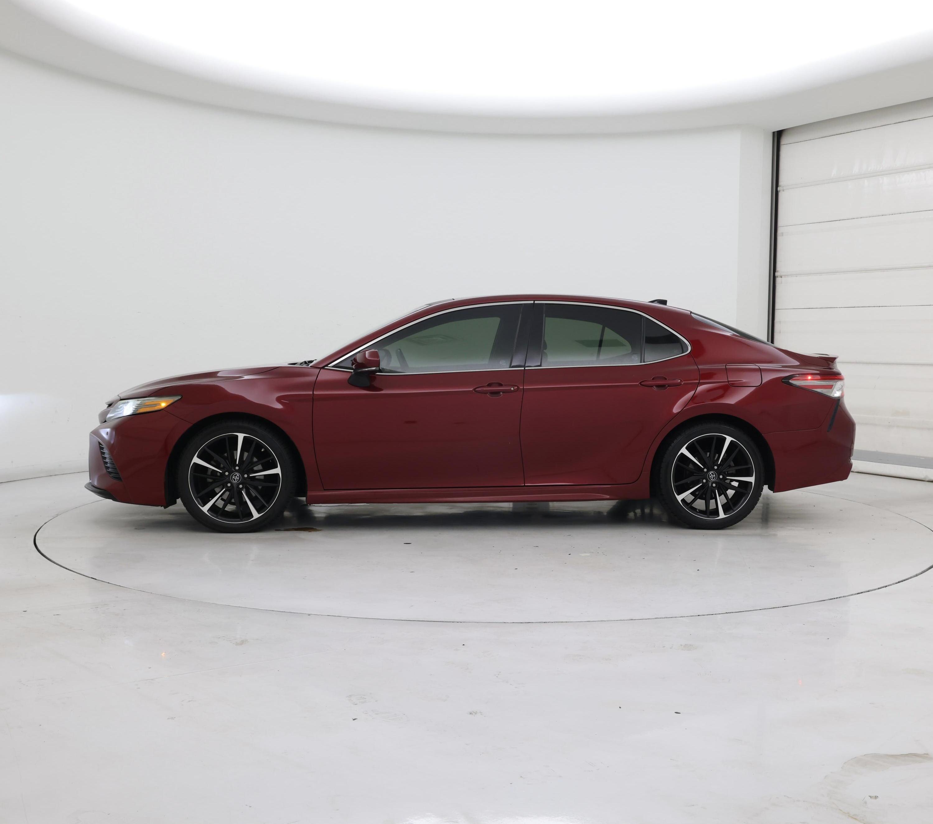 Thumbnail: 2018 Toyota Camry - 3